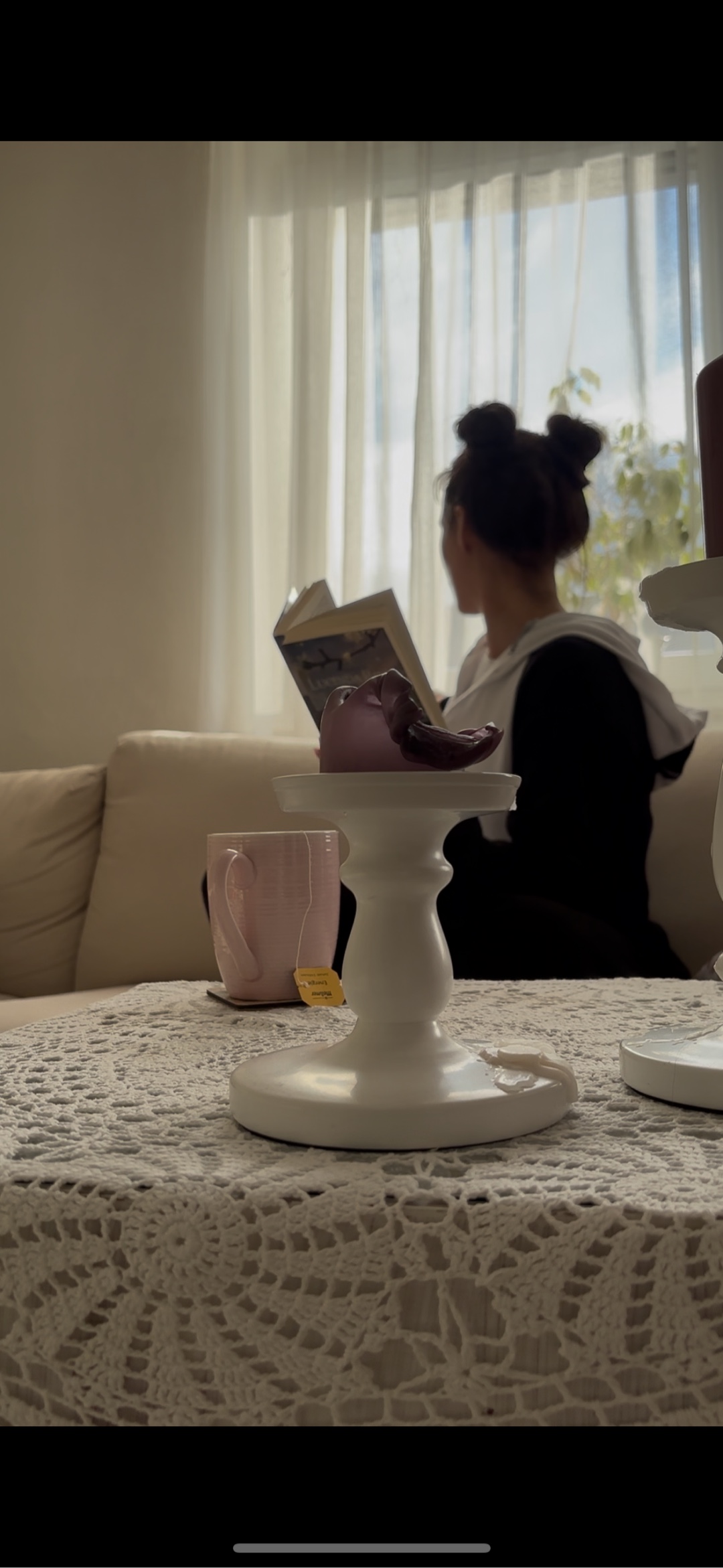 Die Idee der Buchreihe gefällt mir ganz gut, dass jedes Buch von einer der adoptierten Schwestern handelt. Somit lernt man in jedem Buch etwas Neues über verschiedene Länder. Dank dem ersten Buch gehört jetzt Rio zu meinen Urlaubszielen. Ein toller Schreibstil, mit einem schönem Konzept und vielen interessanten Informationen über Rio. Ich kann das Buch nur empfehlen und freue mich auf den zweiten Teil. 