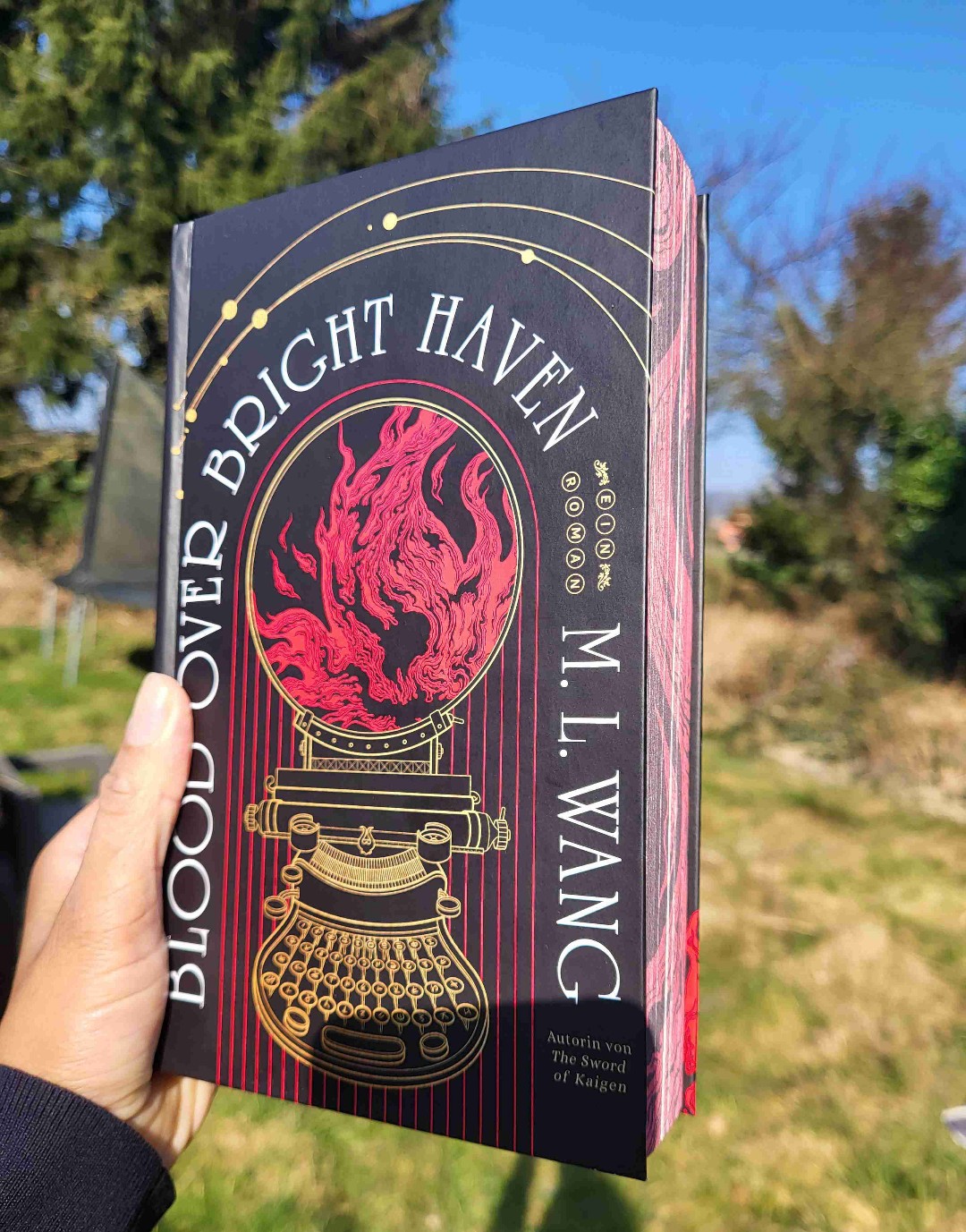 Ich hatte unnormal hohe Erwartungen und die wurden erfüllt 👏🏽
"Ist es besser sicher und geborgen, aber dafür gebrochen zu sein, oder Tod? "