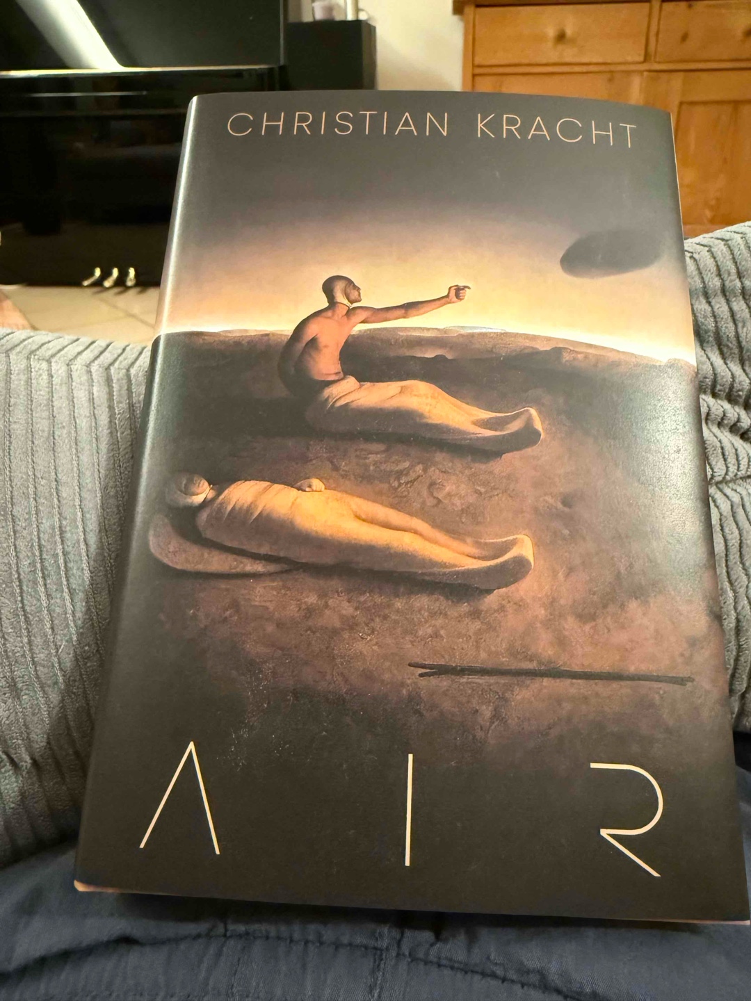 Faszinierendes, tiefgründiges Buch, das an Platons Höhlengleich is erinnert