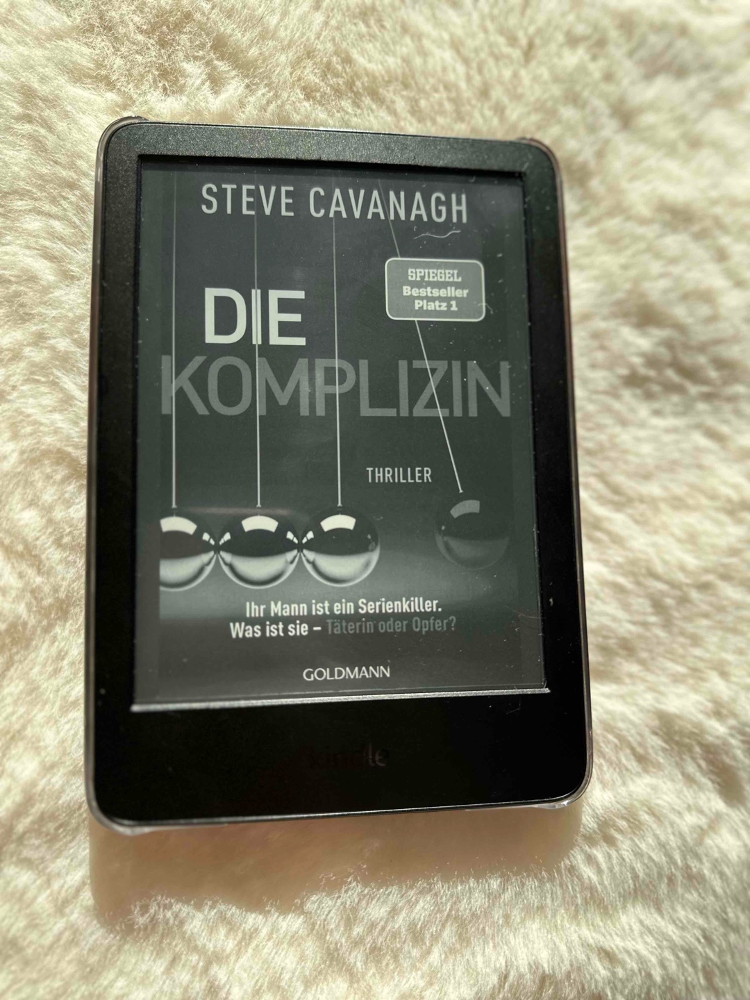 Wieder mal sehr rasant und ein Ende was nicht vorherzusehen war . Fantastisch 🥳🥳🥳