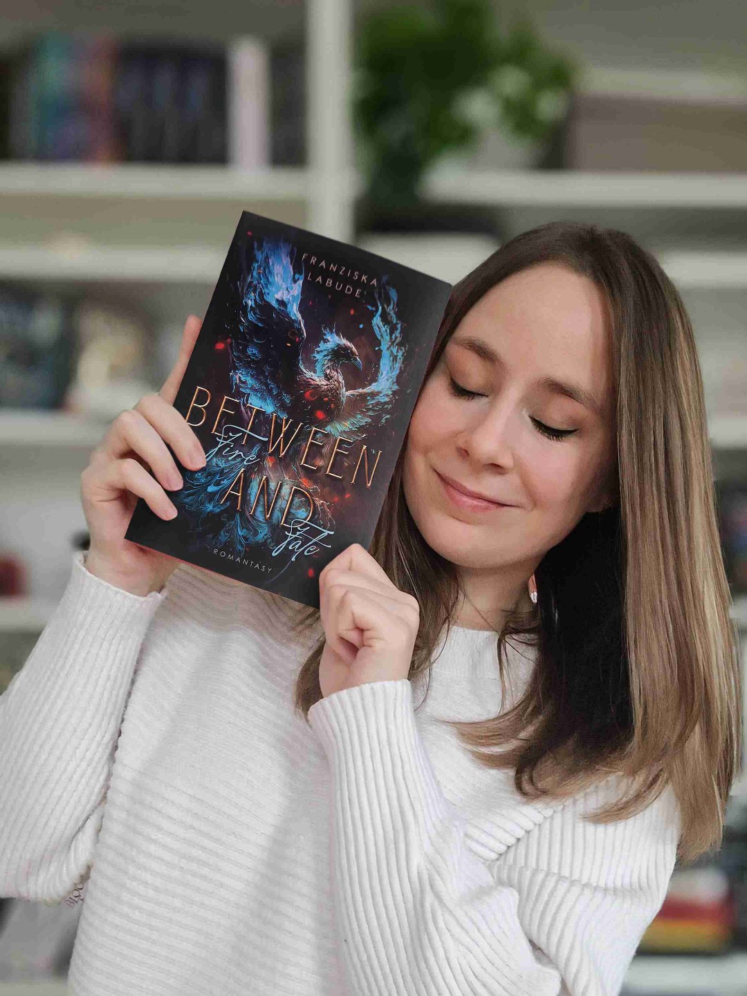 Insgesamt handelt es sich um ein überzeugendes Debüt, das ich jedem Romantasy-Fan und Liebhaber*innen von „Found Family“ wärmstens ans Herz lege.