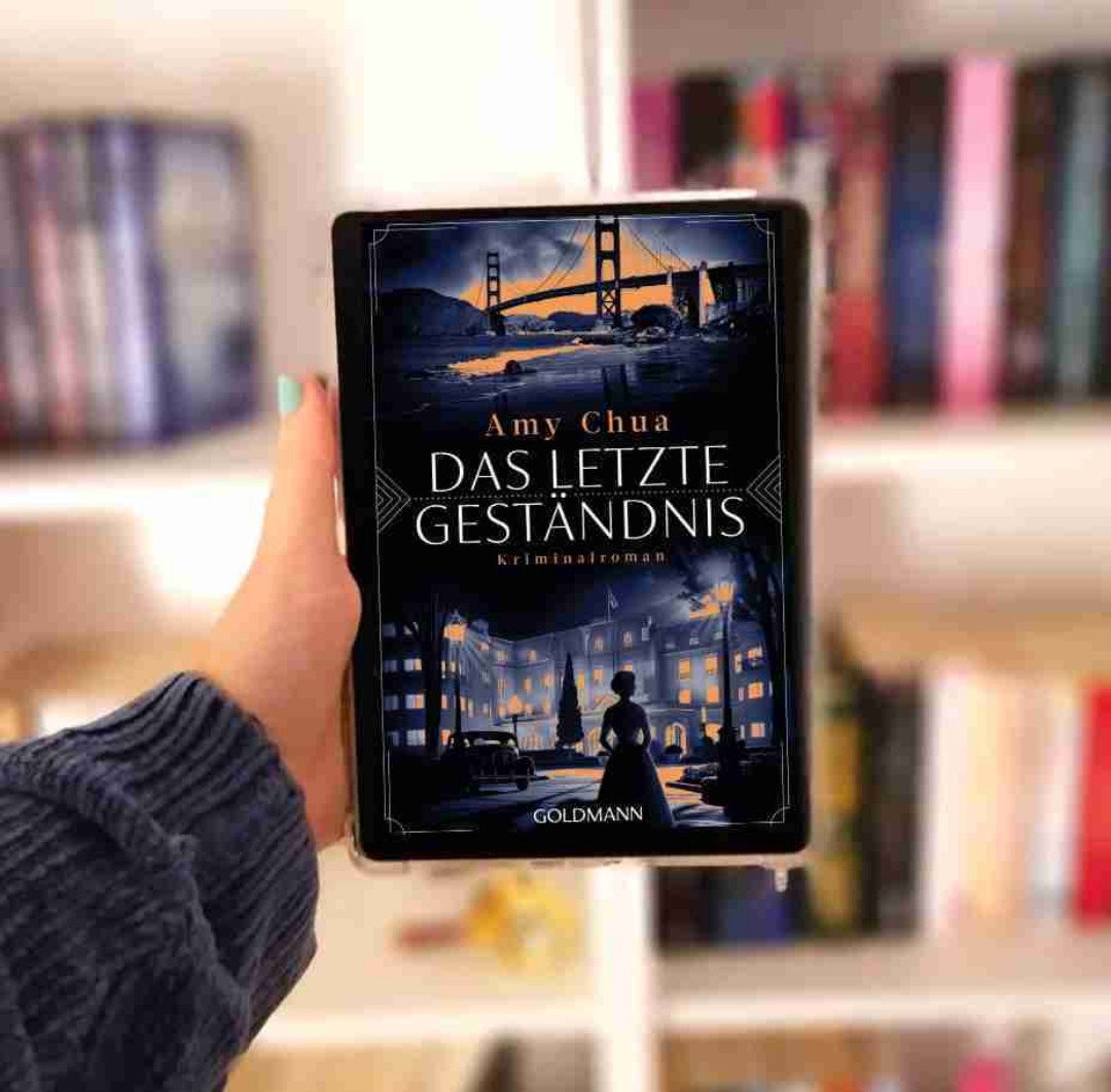 🌟Rezension🌟

Ich habe das Buch "Das letzte Geständnis" von Amy Chua beendet 🥰 Vielen lieben Dank liebes @team.bloggerportal für das Rezensionsexemplar 🫶🏻
•
Wir reisen zurück in das Jahr 1944. Präsidentschaftskandidat Walter Wilkinson wurde in seinem Zimmer im Claremont Hotel erschossen. Detective Al Sullivan ermittelt. 
•
Ich fand die Story spannend. All die Geheimnisse der Bainbridge Familie die aufgedeckt wurden. Krankheiten die zu dieser Zeit behandelt wurden und vieles mehr. An manchen Stellen hat es sich etwas gezogen, das Ende jedoch war schlüssig und gut erklärt. Das Buch konnte mich aufjedenfall unterhalten 👍🏻 war aber kein Highlight. Ich würde es aber definitiv weiter empfehlen 😊🥰
