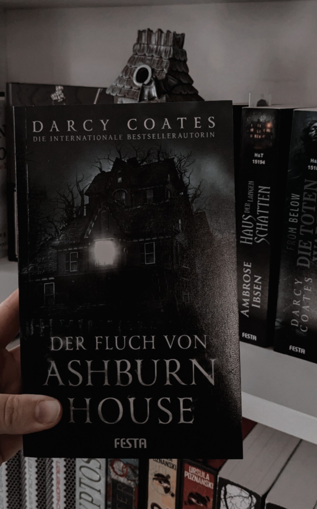 Darcy Coates ist einfach die Queen der Spukhäuser-Geschichten.