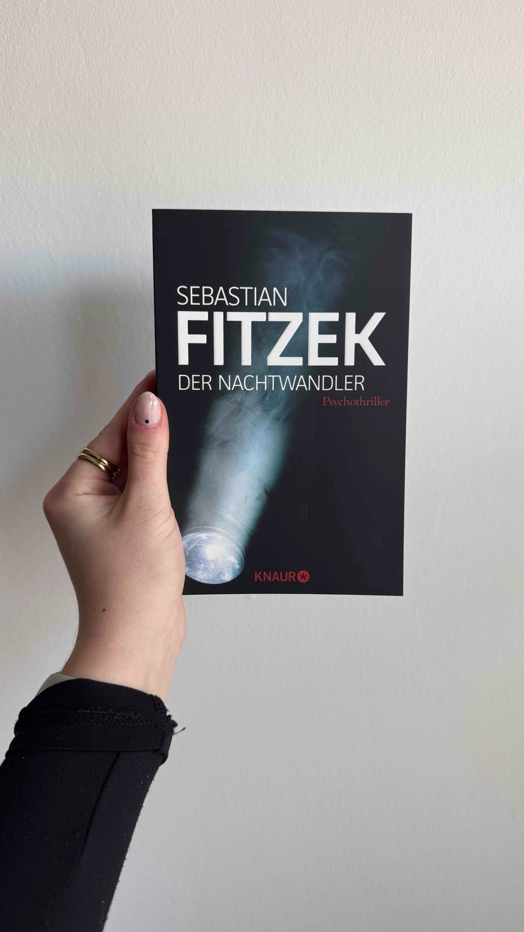 Spannend und packend! Fitzek konnte mich endlich wieder überzeugen. 👀