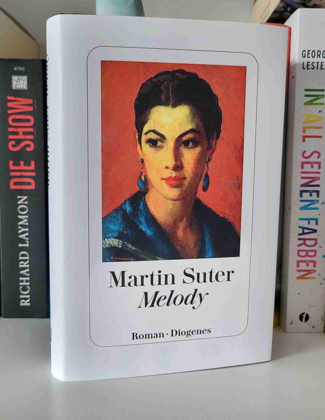 💔💔💔💔💔💔💔💔💔💔💔💔💔💔💔💔

Dies ist das erste Buch des Autors für mich. Der Schreibstil hat mich direkt gepackt und auch, wenn nicht viel passiert, war ich schnell im Geschehen drin und ich wollte unbedingt wissen, was mit Melody geschehen ist. Ich freue mich, auf noch viele weitere Bücher des Autors.

💔💔💔💔💔💔💔💔💔💔💔💔💔💔💔💔