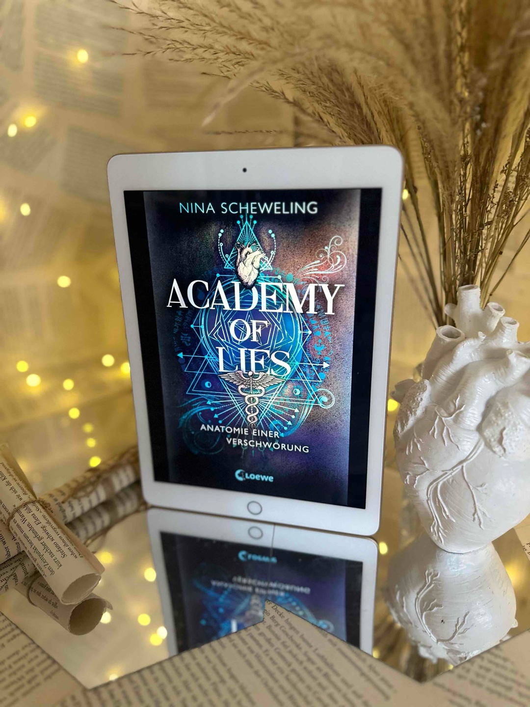ihr wollt Dark Academia, einen Thriller mit Medizin Facts und ein wirklich gefährliches Dark Secret? Dann solltet ihr euch das nicht entgehen lassen.