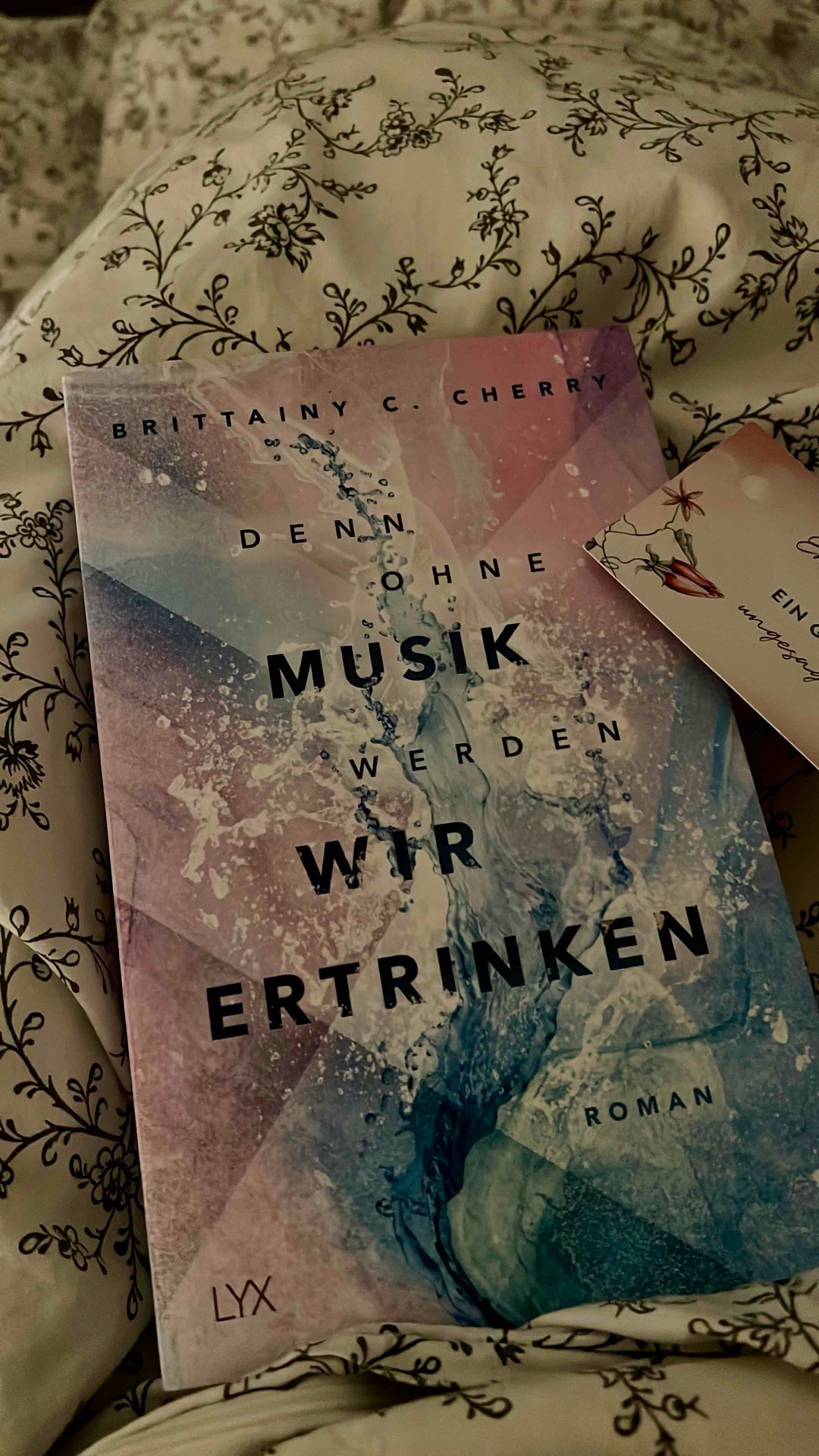 Wir werden unser Lied um ein bisschen mehr Liebe erweitern