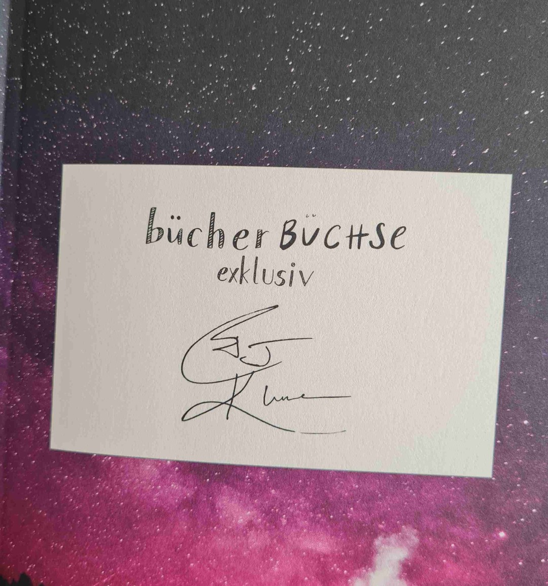 Ja,er wusste, zu was Herzen zerbrachen: zu Sternen und Staub.