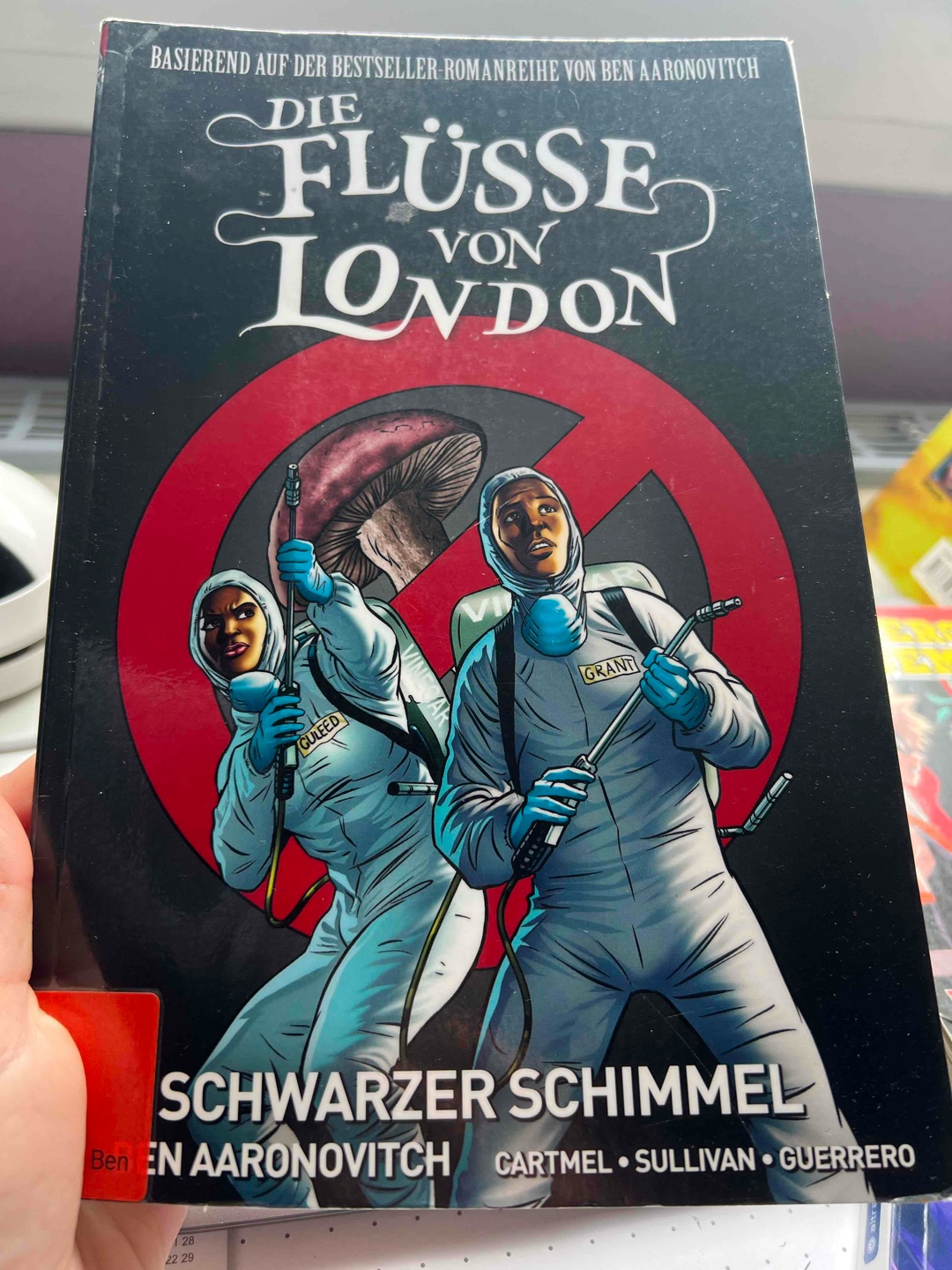 Ich musste zwischen durch richtig lachen und der Fall war klar und spannend. Schade das die Lesereihenfolge nicht früher gezeigt wurde. 