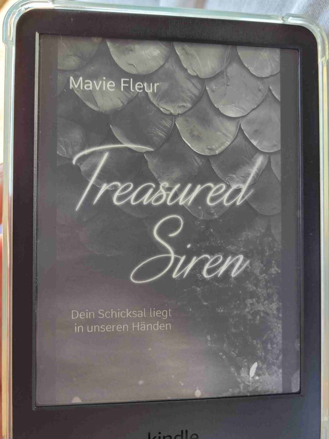Tolle Geschichte die mir 'H2O plötzlich Meerjungfrau' vibes gibt, aber in spicy 😏
