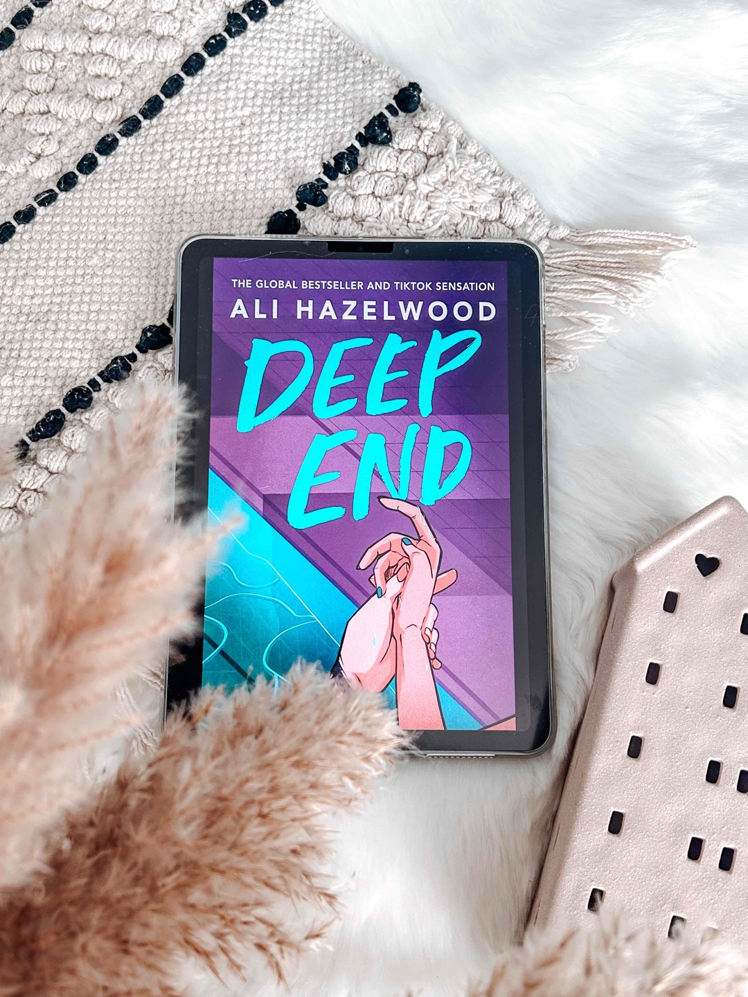 Kinky Sports Romance 🩱🏊💦🇺🇸🇸🇪🌶️🔥