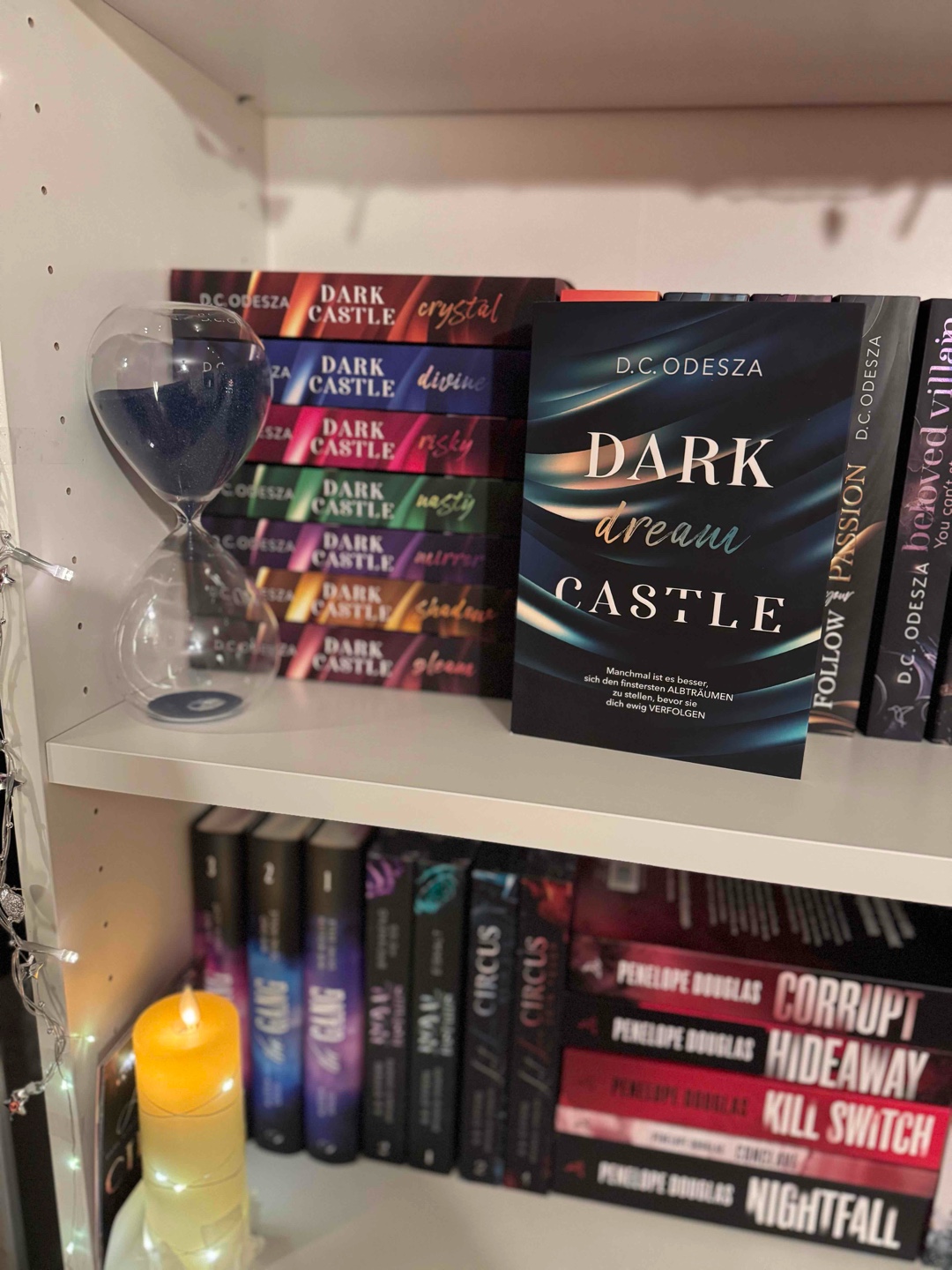 „Dark Dream Castle“ Band 2 🏰❤️‍🔥🥰 von der lieben D.C. Odesza 🫶🥰😍

Wow 😱 wow & nochmals WOW!🥰💖🫶💖❤️