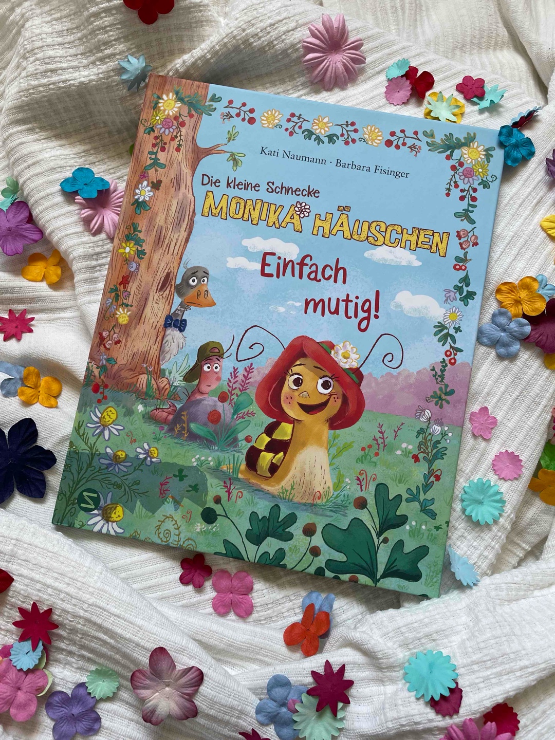 Farbenfrohes Bilderbuch mit Monika Häuschen 