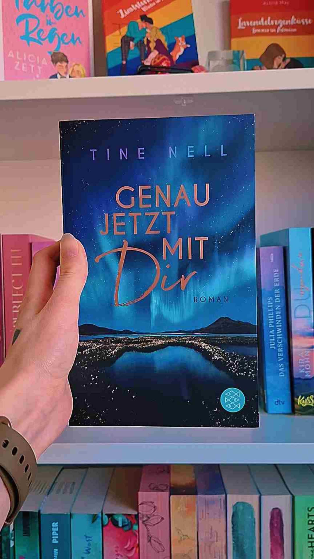 Sehr schöne und echt krass tiefgründige Geschichte die mich wirklich berührt hat 🥰 