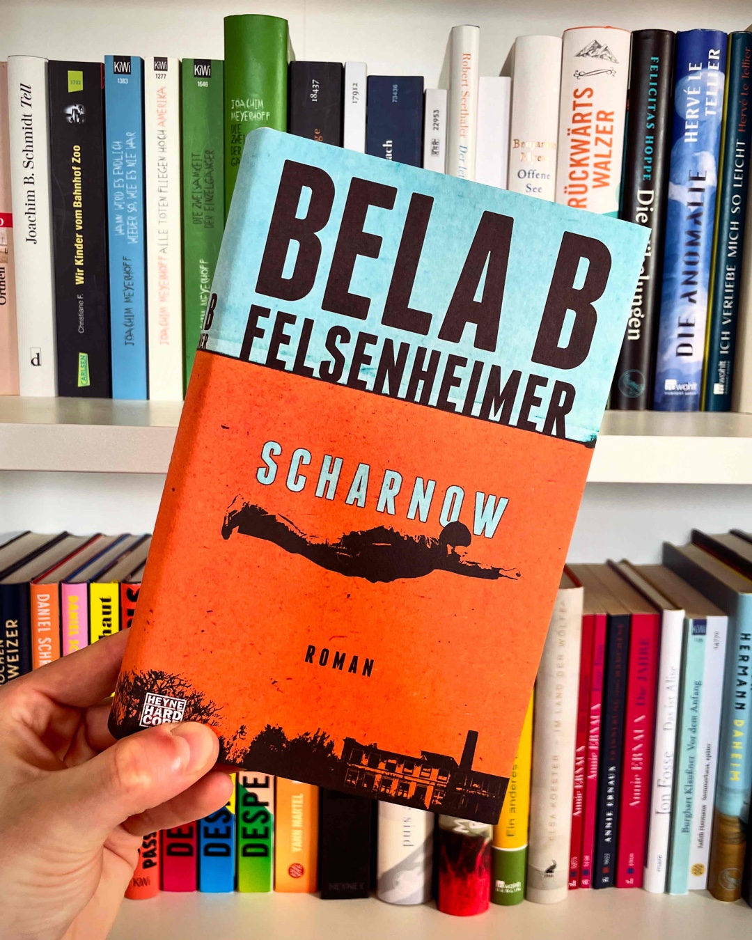 »In jeder Richtung liegen Orte, die bewohnt sind, und von überall machen sich Menschen auf die Suche nach anderen Orten, weil der Mensch nun mal so ist.«