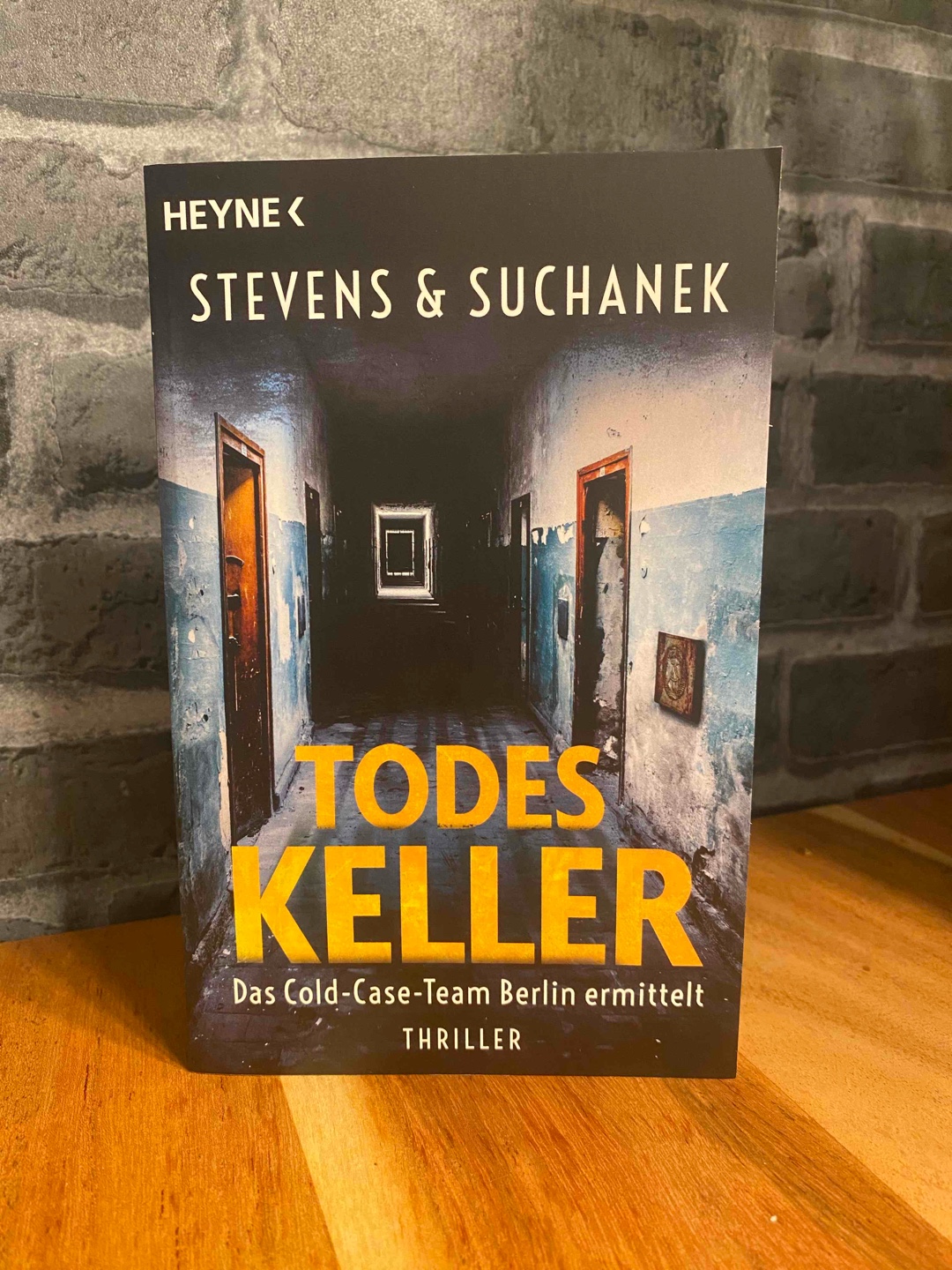 Erschreckend, spannend und richtig gut.
Toller Start in eine neue Reihe von Stevens & Suchanek.