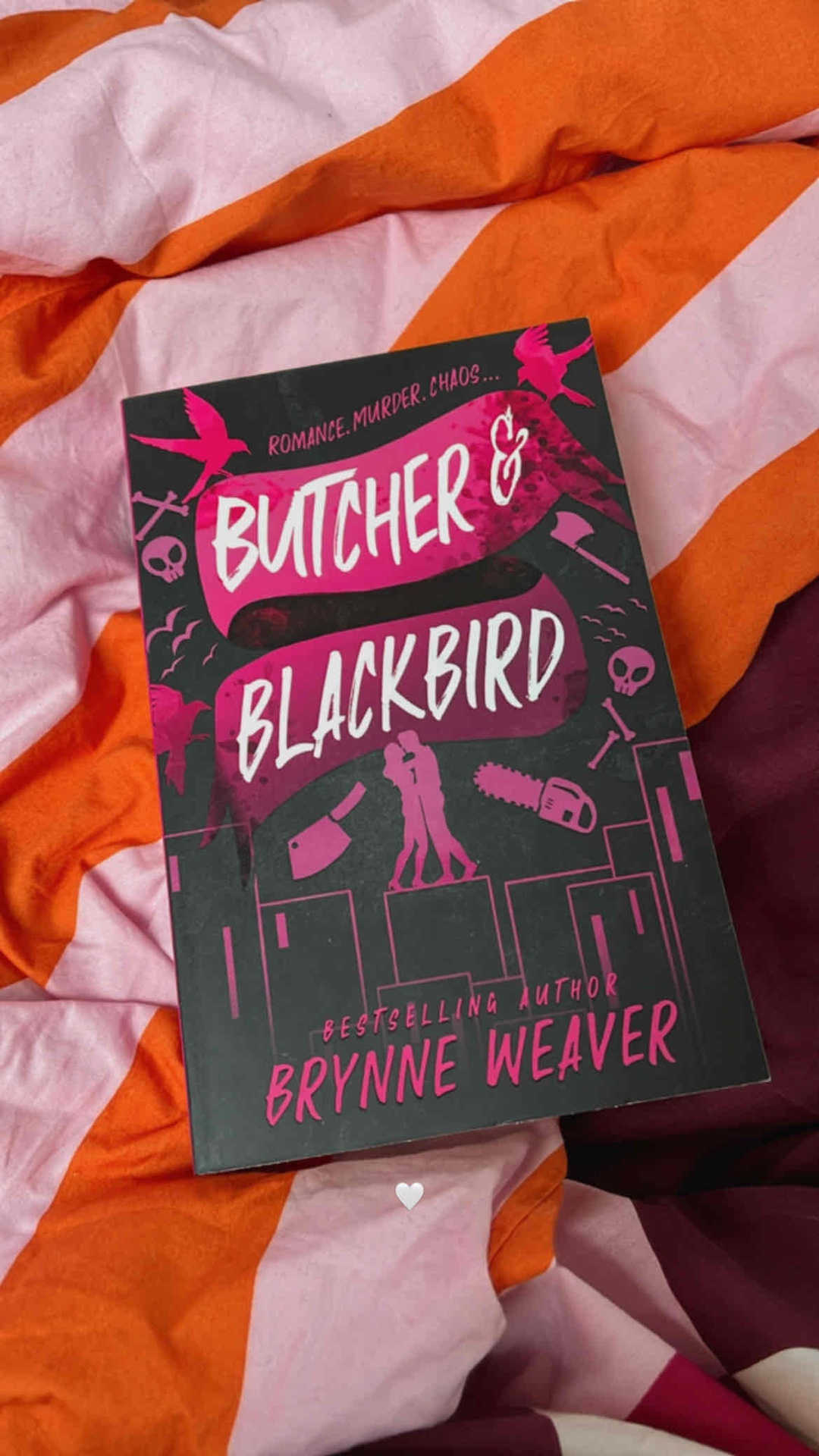 Witzig, swoon worthy, makaber und spicy - Butcher & Blackbird hat einfach alles❤️‍🔥