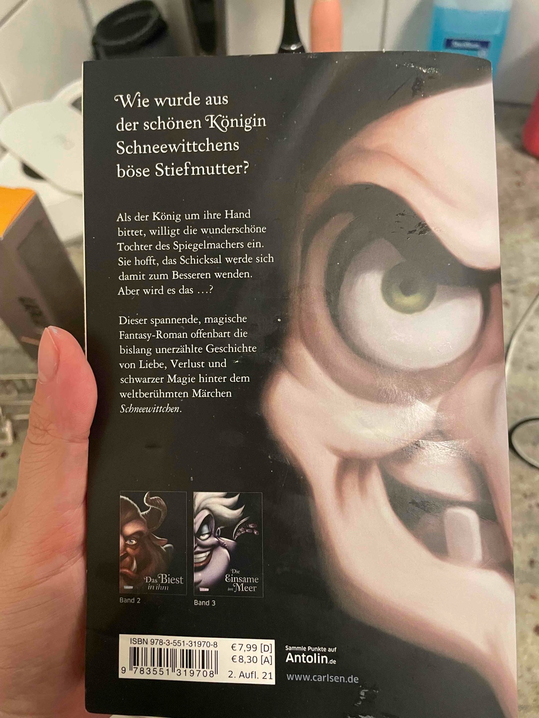 Der Grundgedanke hinter dieser Reihe ist schon spannend und sie haben einen gewissen Nostalgie Faktor. Aber sprachlich sind sie so simpel, da kann ich nicht mehr Sterne geben.