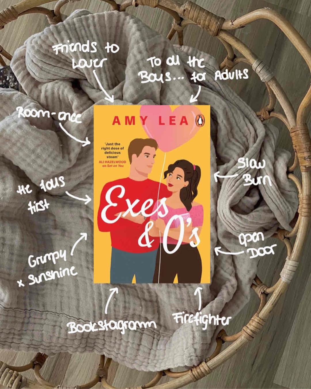 Ich liebe diese Story und hatte so viel Spaß beim lesen Es ist eine Kombinaten aus der Romcom „Der perfekte Ex" und „To All the Boys l've Loved Before". Und dann ist die Protagonistin auch noch bei Bookstagram und liebt Book Tropes. Eine wunderschöne Story mit authentischen Protagonisten.
Für mich hätte die Geschichte ewig weitergehen können.
Das perfekte Buch für alle die Romcoms lieben
🫶🏻