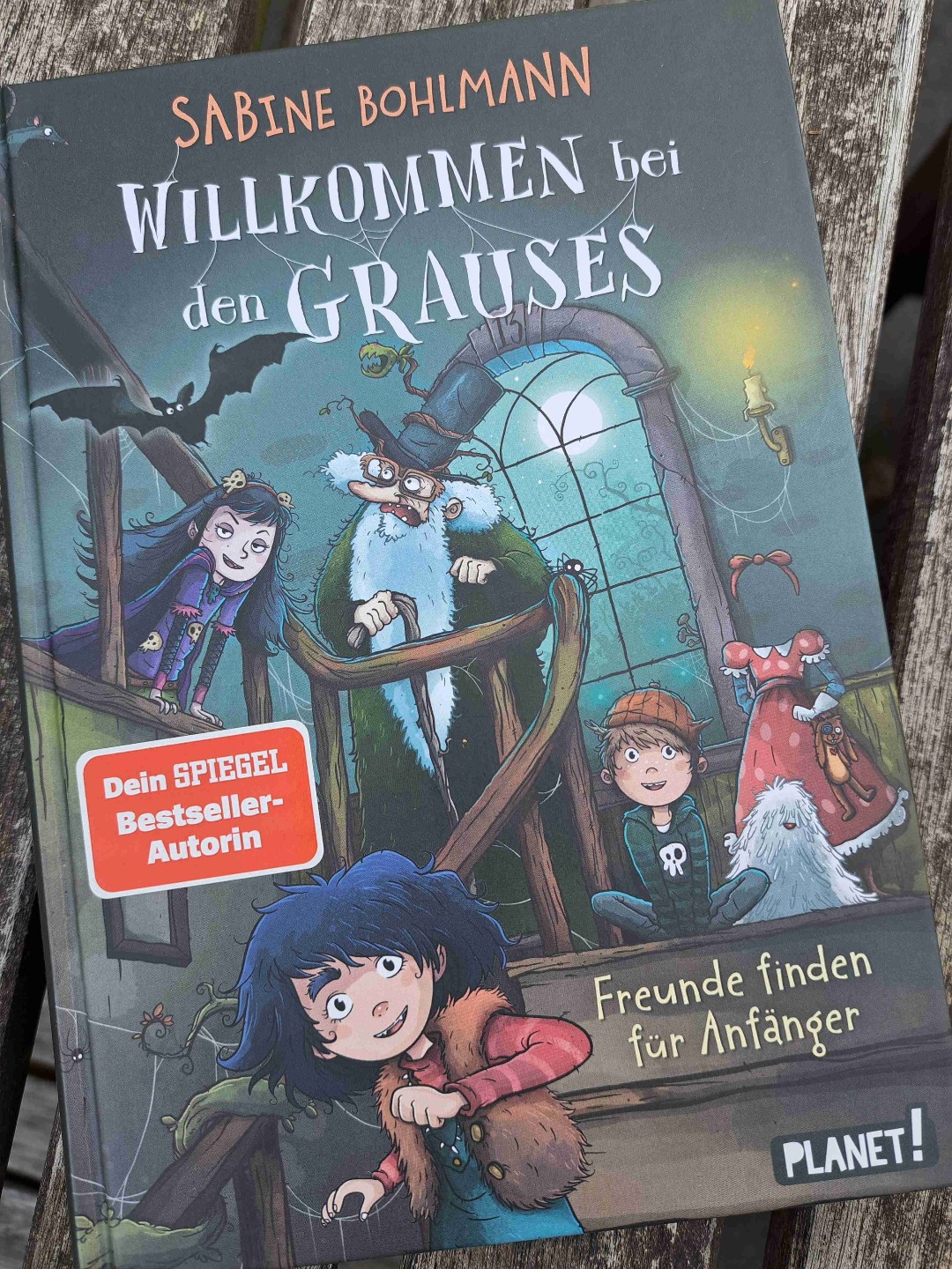 Wunderbar lustig und schräg mit vielen kleinen positiven Botschaften: Die wohl außergewöhnlichste Familie der Welt auf Freundschaftssuche