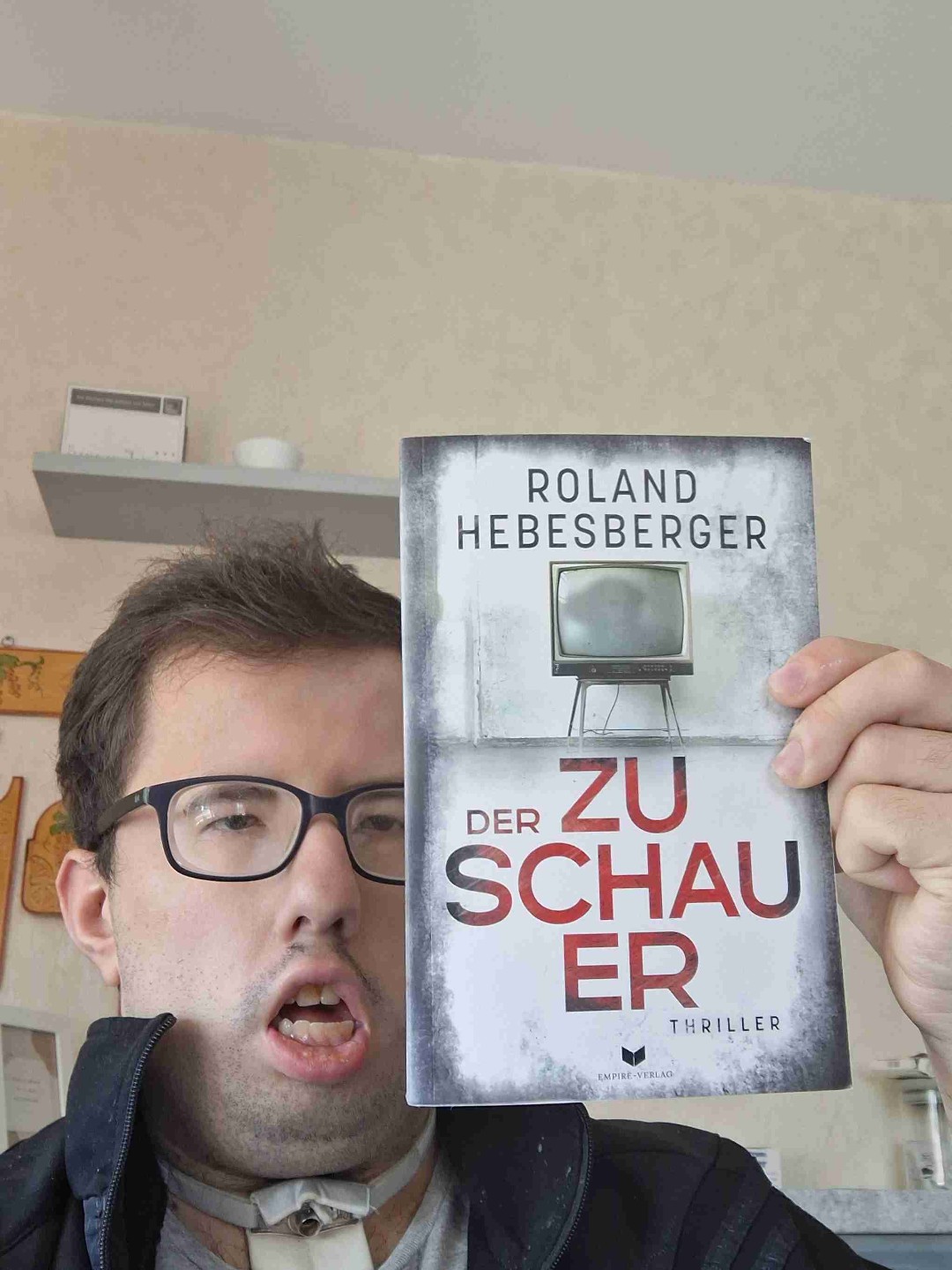 Roland hat hiermit eine Schippe drauf gelegt . Mega fesselnd