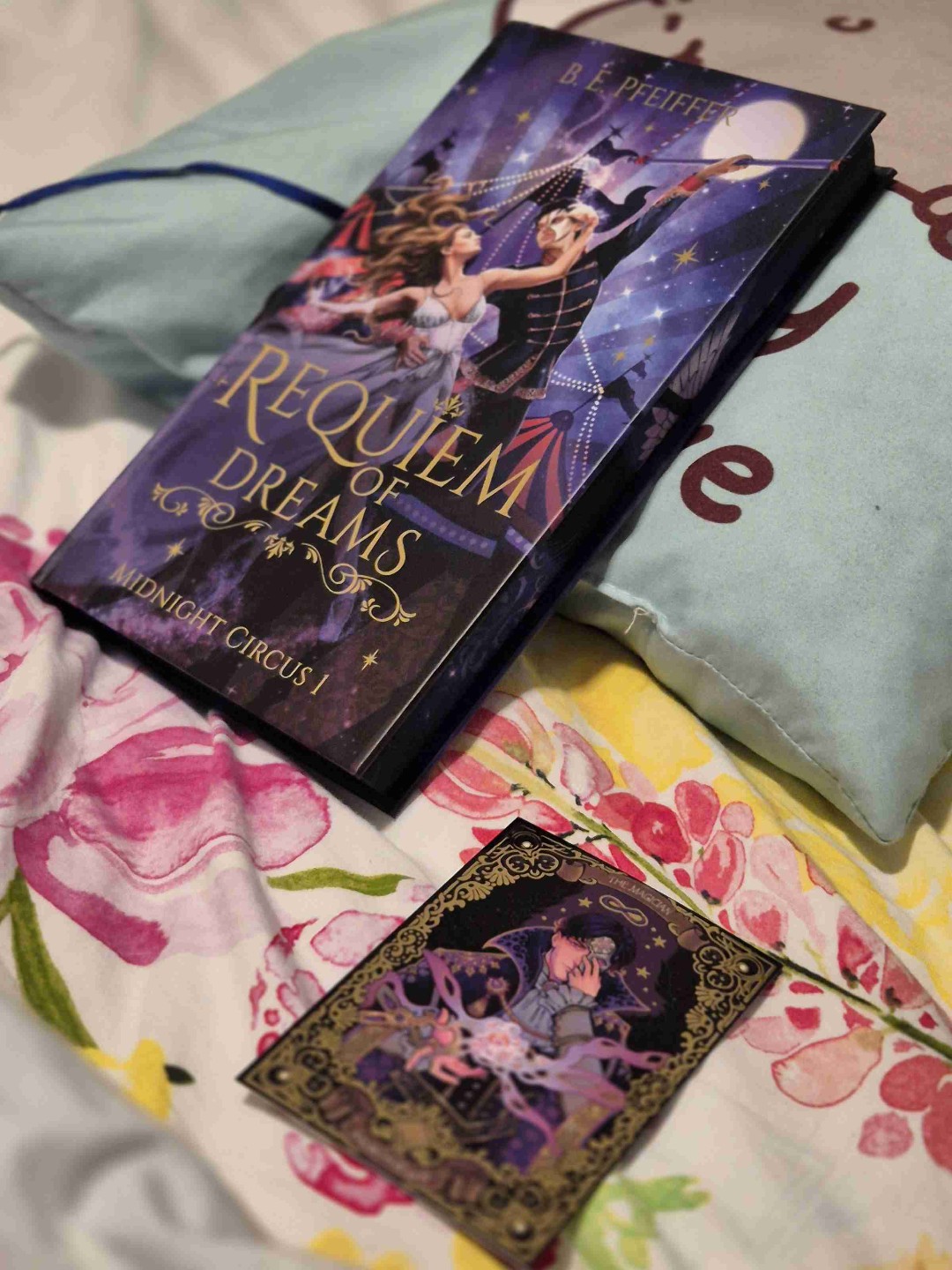 Ein wunderschönes Buch, mit echt überraschenden Inhalt!!! 🤩🤩🤩