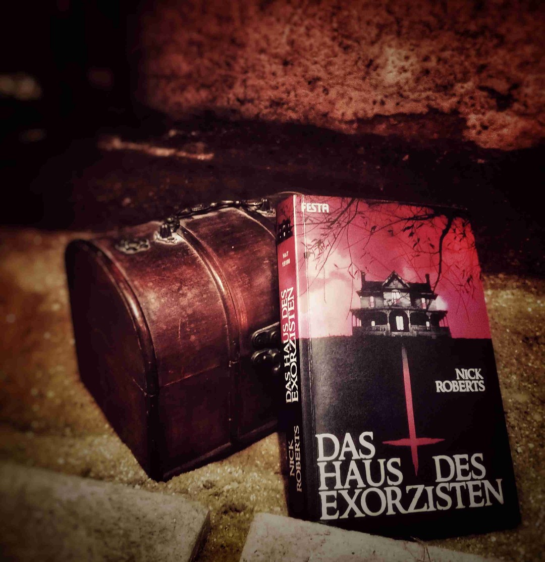 Gruselige Reise mit einem robusten Dämon... 