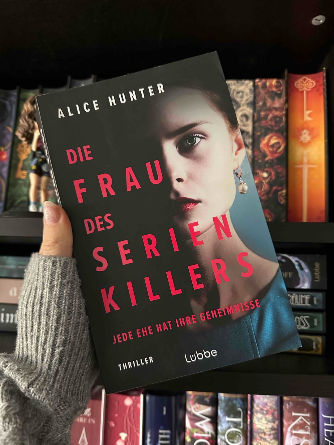 Auch wenn es sich zieht, dran bleiben lohnt sich wirklich. Ich freue mich auf die weiteren Teile.