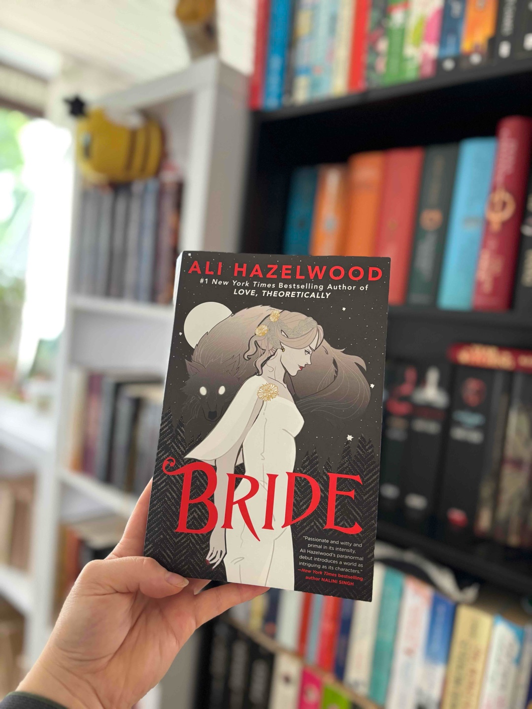 A Vampyre bride and an alpha werewolf form a dangerous alliance in this enthralling new paranormal romance