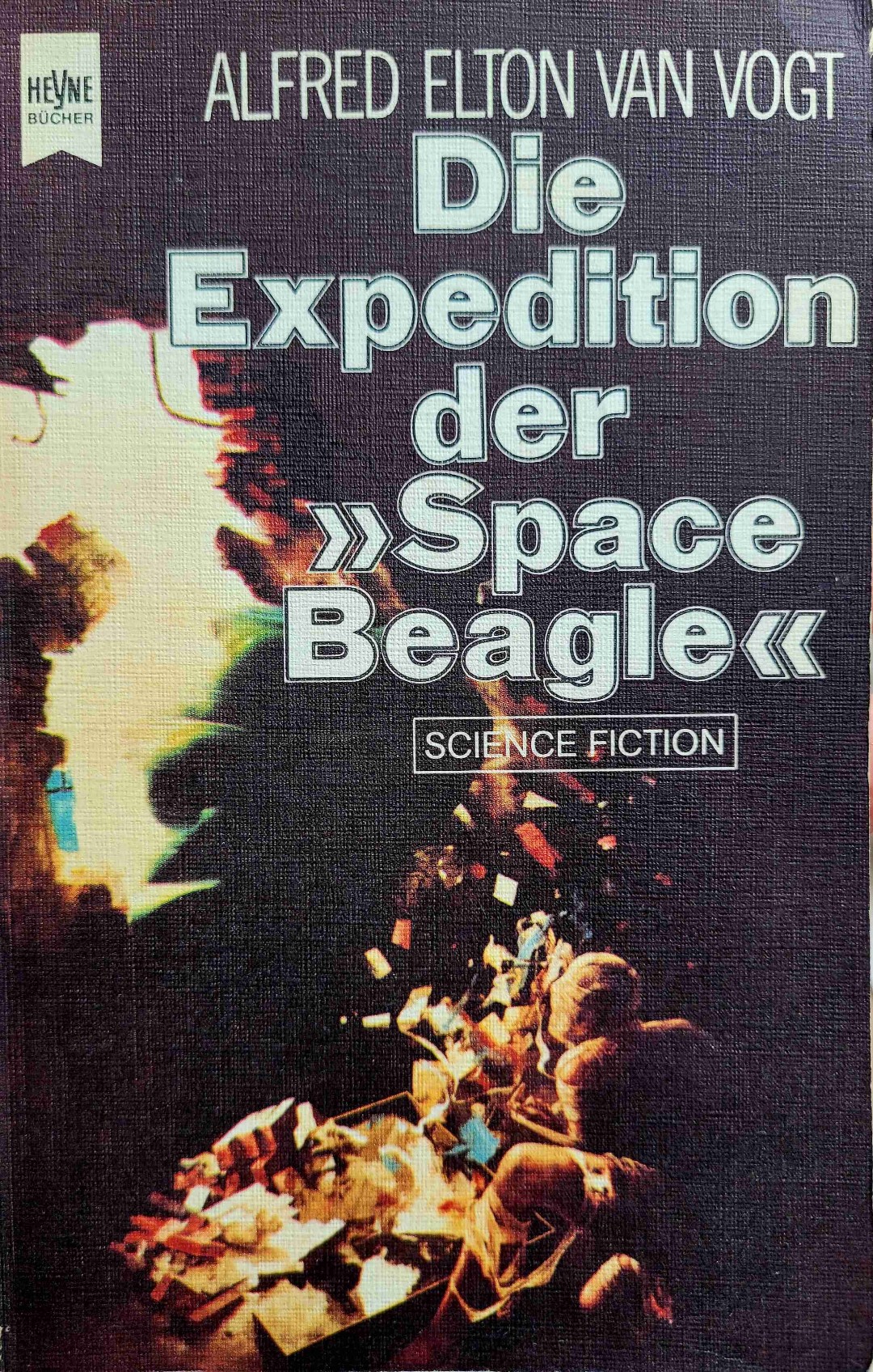 Die Crew eines Raumschiffs trifft auf verschiedene außerirdische Lebensformen und beschäftigt sich mit verschiedenen Wissenschaften.
Sehr unterhaltsam!
Spannend, philosophisch und vor allem innovativ, werden hier Ereignisse geschildert, die im Erscheinungsjahr (1950) zu Recht einige Literaturpreise einheimsen konnten. Die Charaktere kommen schlicht daher, tragen aber alle Facetten der Menschlichkeit in sich. So werden heute (leider) keine Geschichten mehr geschrieben. Keine Vergangenheitsbewältigungen, kein Sex, keine tiefenpsychologische Therapie - nur der kühne Blick nach vorn und der Schrecken des Kosmos.
Interessant: eine Episode war die Inspiration für den berühmten Film Alien.
Das Bild zeigt das Cover der Heyne Taschenbuchausgabe von 1978.