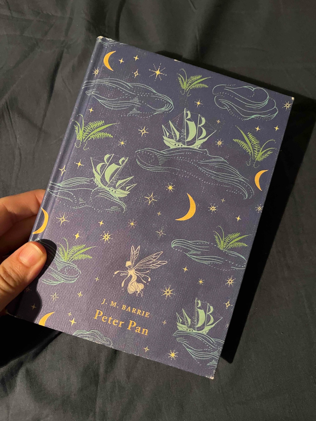 Boah ich hab schon Angst, dass ich jetzt geköpft werde, aber ich hab das Buch einfach wirklich nicht gern gelesen. 