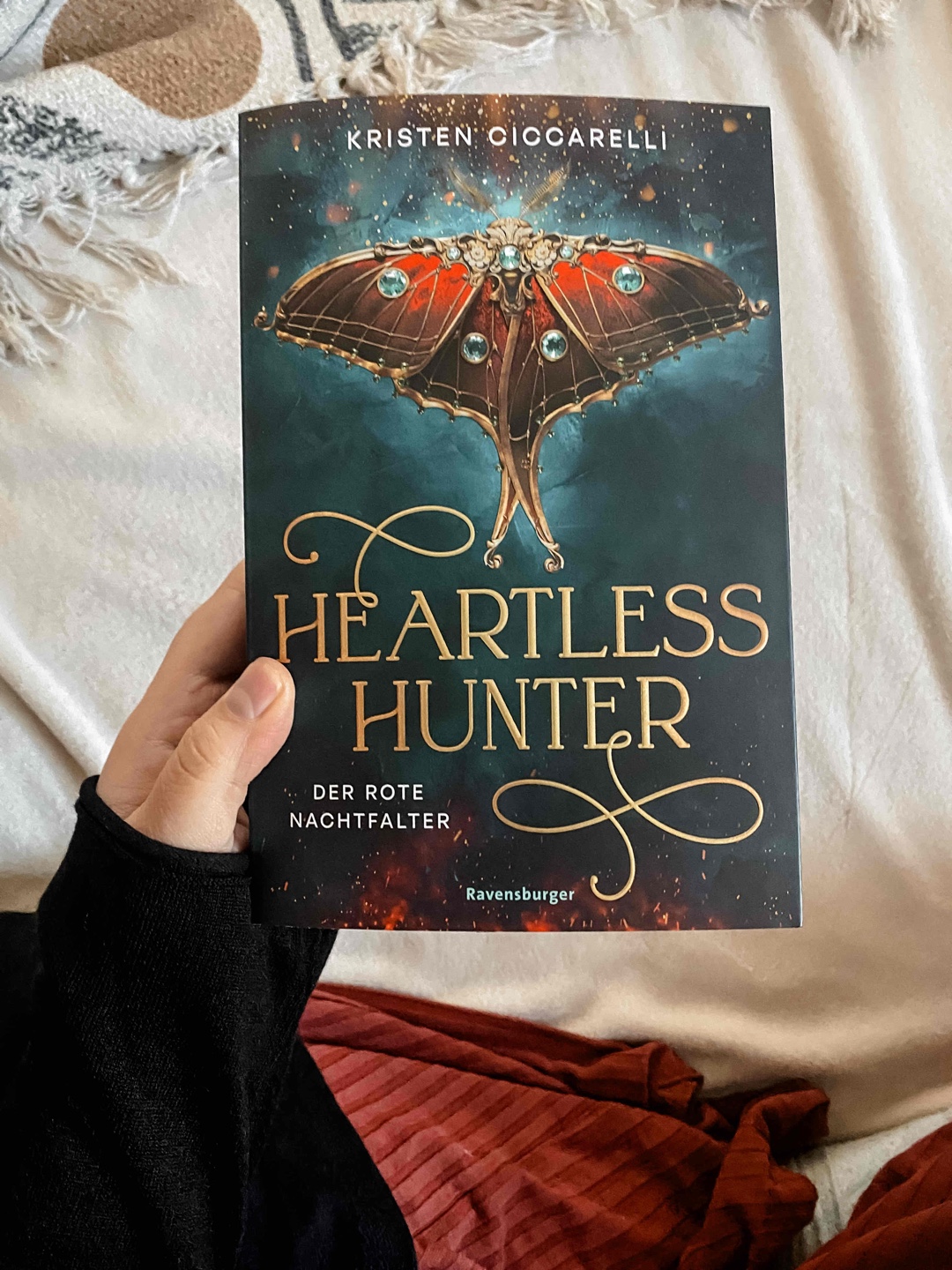 Reread eines meiner Lieblingsbücher, jetzt sogar auf deutsch und es LOHNT sich ♥️