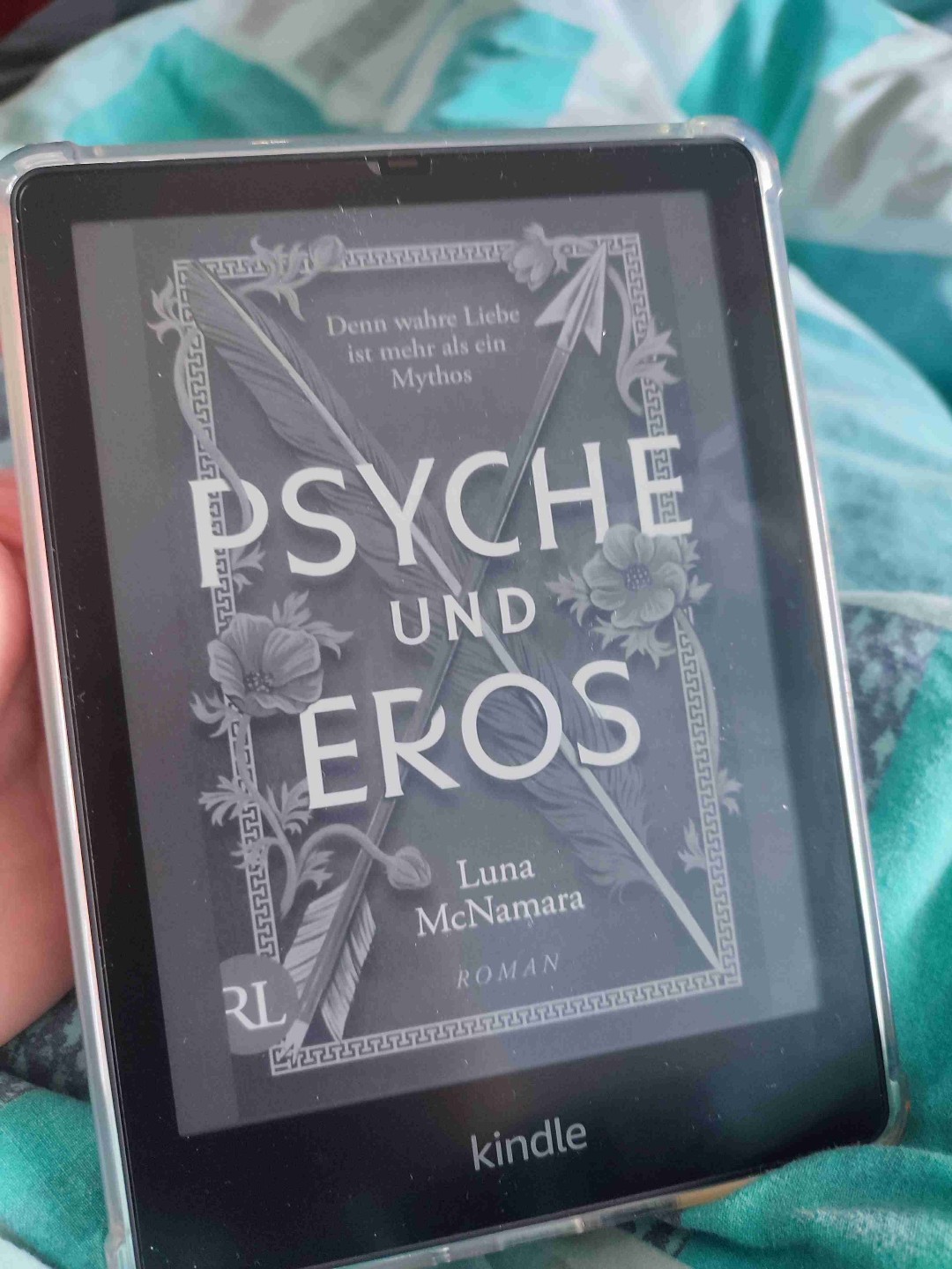 Luna McNamara erzählt die Geschichte von Eros und Psyche modern und fesselnd neu.