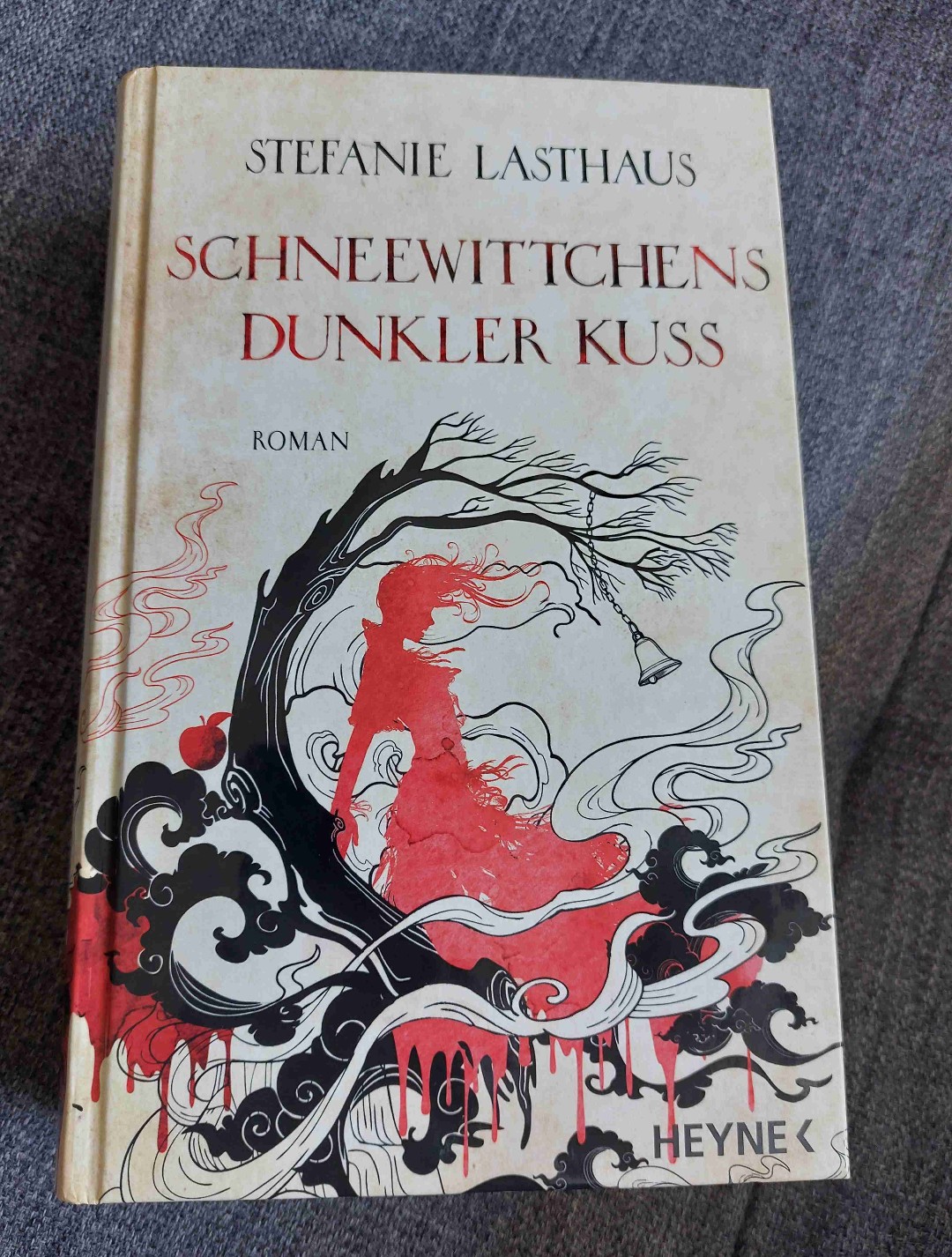 Schneewittchen mal anders....war spannend und gut ausgearbeitet.....