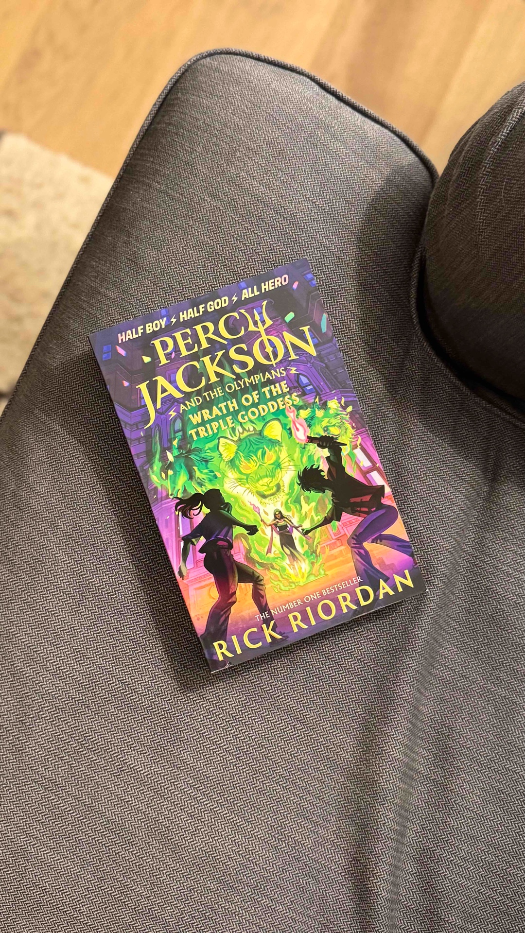 More enjoyable and more focused - it‘s been a fun Halloween themed book 2!