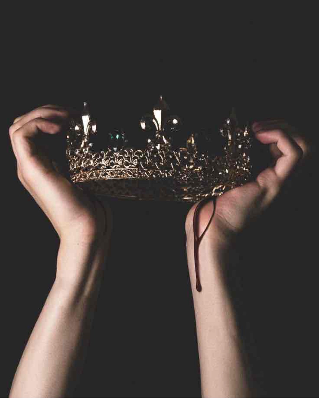„Du hast mein fucking kaltes Herz erwärmt, Belle. Es fühlt sich nicht gut an. Überhaupt nicht gut. Und dafür hasse ich doch noch ein kleines bisschen mehr.“ ❤️‍🔥