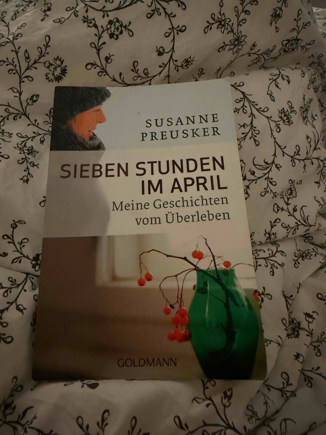 Sehr grausam, was dieser Frau in 7 Stunden passiert ist. Aber so so wichtig, dass sie sich getraut hat dieses Buch zu schreiben & damit an die Öffentlichkeit gegangen ist. Unfassbar stark.