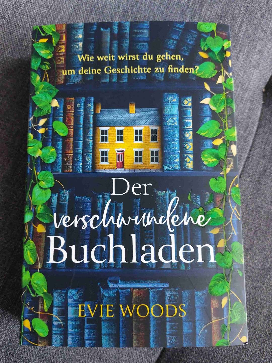 Irgendwie ist bei mir der Funke nicht ganz übergesprungen. Das Buch war teils richtig langatmig. Die Charaketere waren gut.....