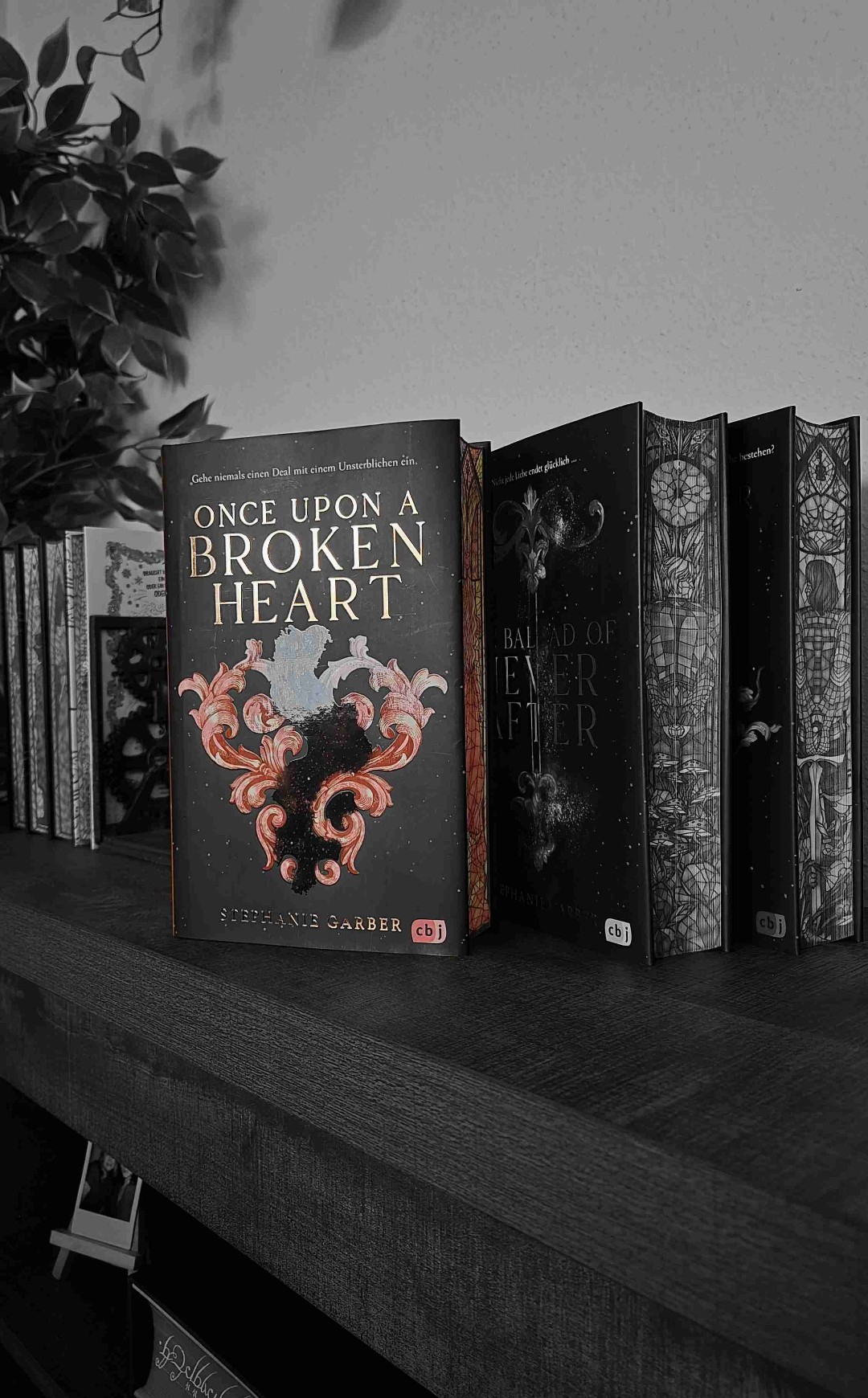 "Once Upon A Broken Heart" that one got me omfg 🦊🎀🍎