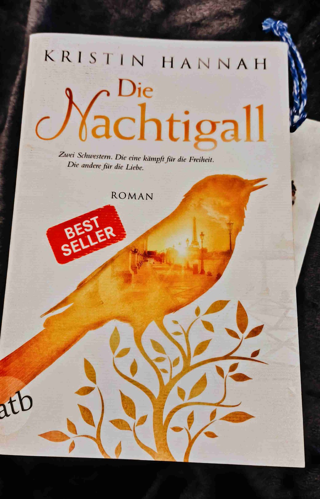 Dieses Buch wirkt nach, unglaublich. Ich finde ein jeder sollte dieses Buch gelesen haben. Ich glaube dieses Buch werde ich nie vergessen. 