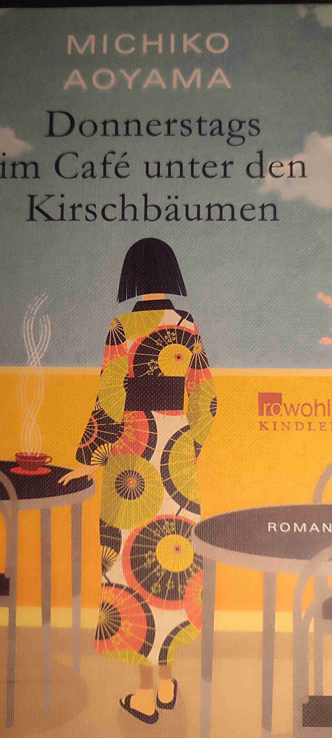 Gefühlvoll, Schlicht, Leise.
Bezaubernd, Einfach, Lesenswert.
Wer es ruhig mag, der kommt hier an.
