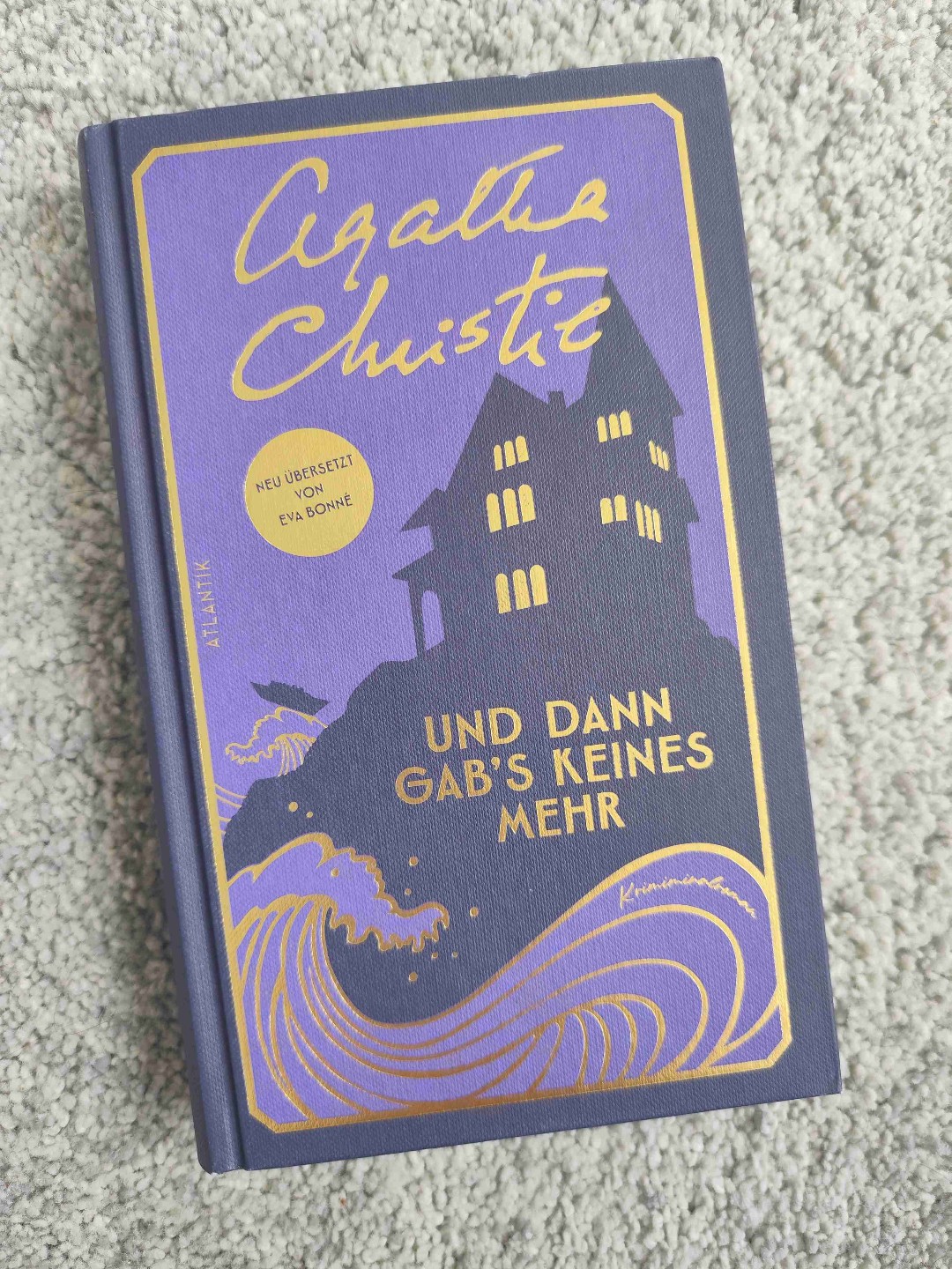 Agatha Christie at it's best. 💯