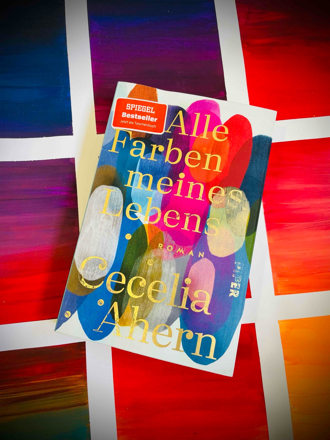 Ein wirklich außergewöhnliches, poetisches und psychologisch tiefgehendes Buch, das mich nicht nur anders zum Nachdenken, sondern vor allem tief ins Fühlen gebracht hat. -Herzensbuch-