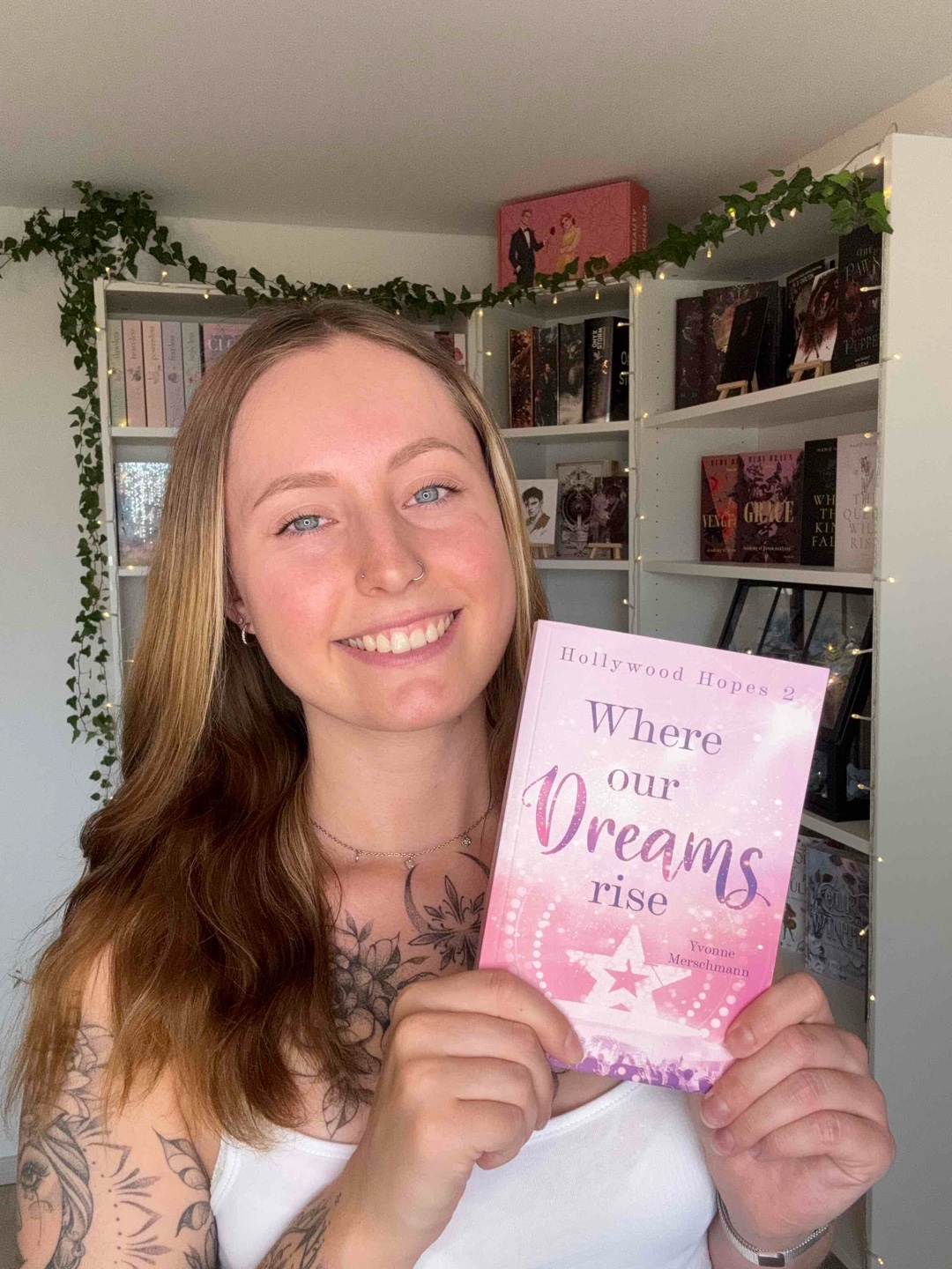 Wenn du Friends to Lovers, Forced Proximity und He Falls First liebst – lies dieses Buch! 💞