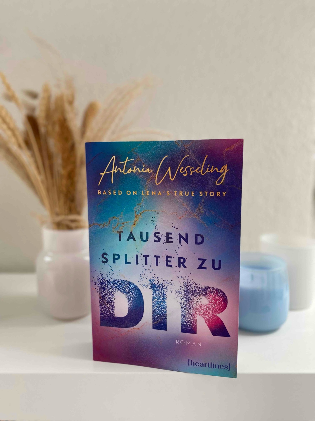„Siehst du, Ellie. Du bist eine Heldin.
Eine Kämpferin.“ 