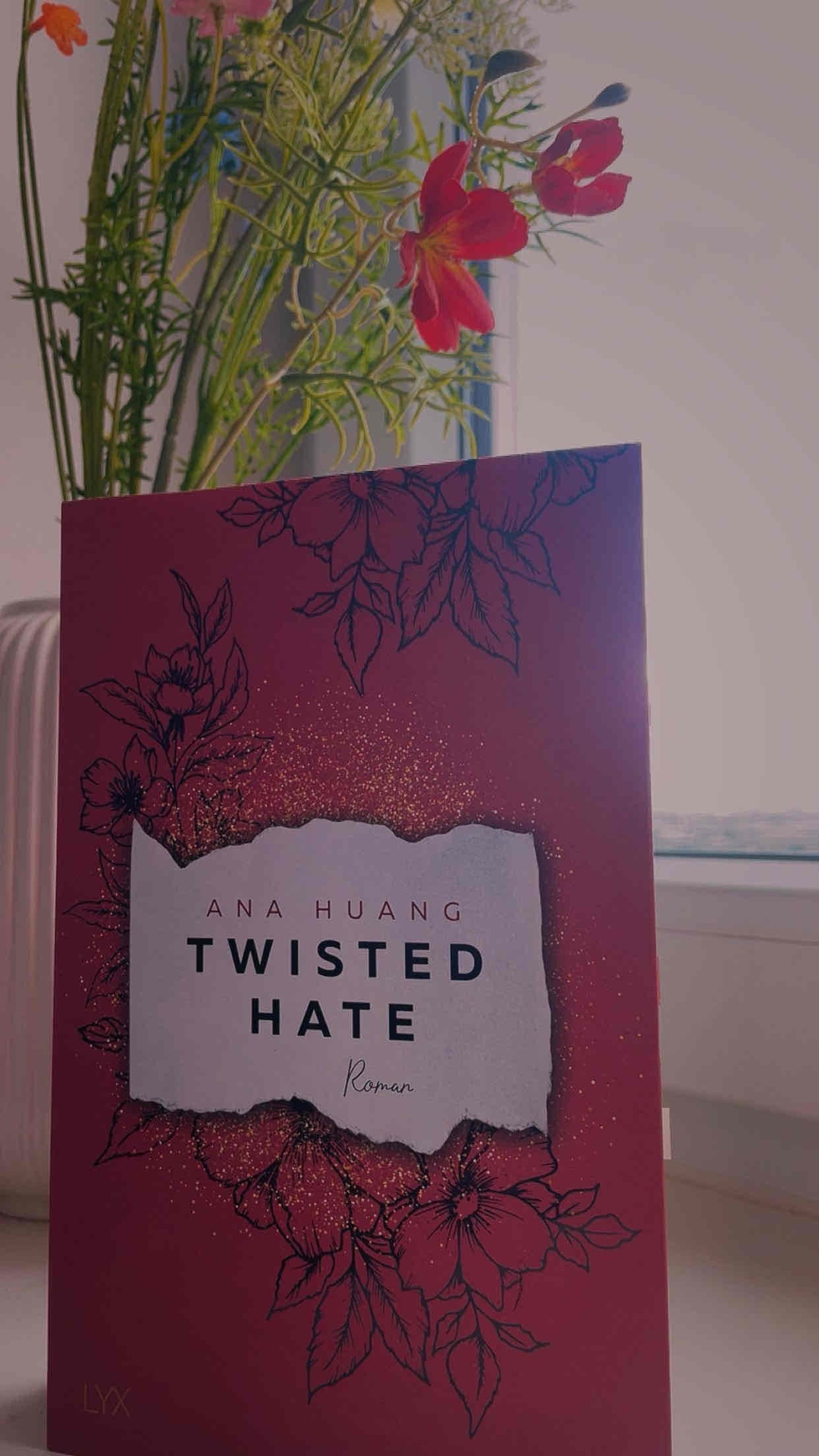 Leider nicht meins. Zu viel 🔥, zu wenig Story. Red mochte ich sehr aber auch Josh war mir sehr unangenehm teilweise. Es hat sich total gezogen und dann war das Happy End meiner Meinung nach viel zu kurz…