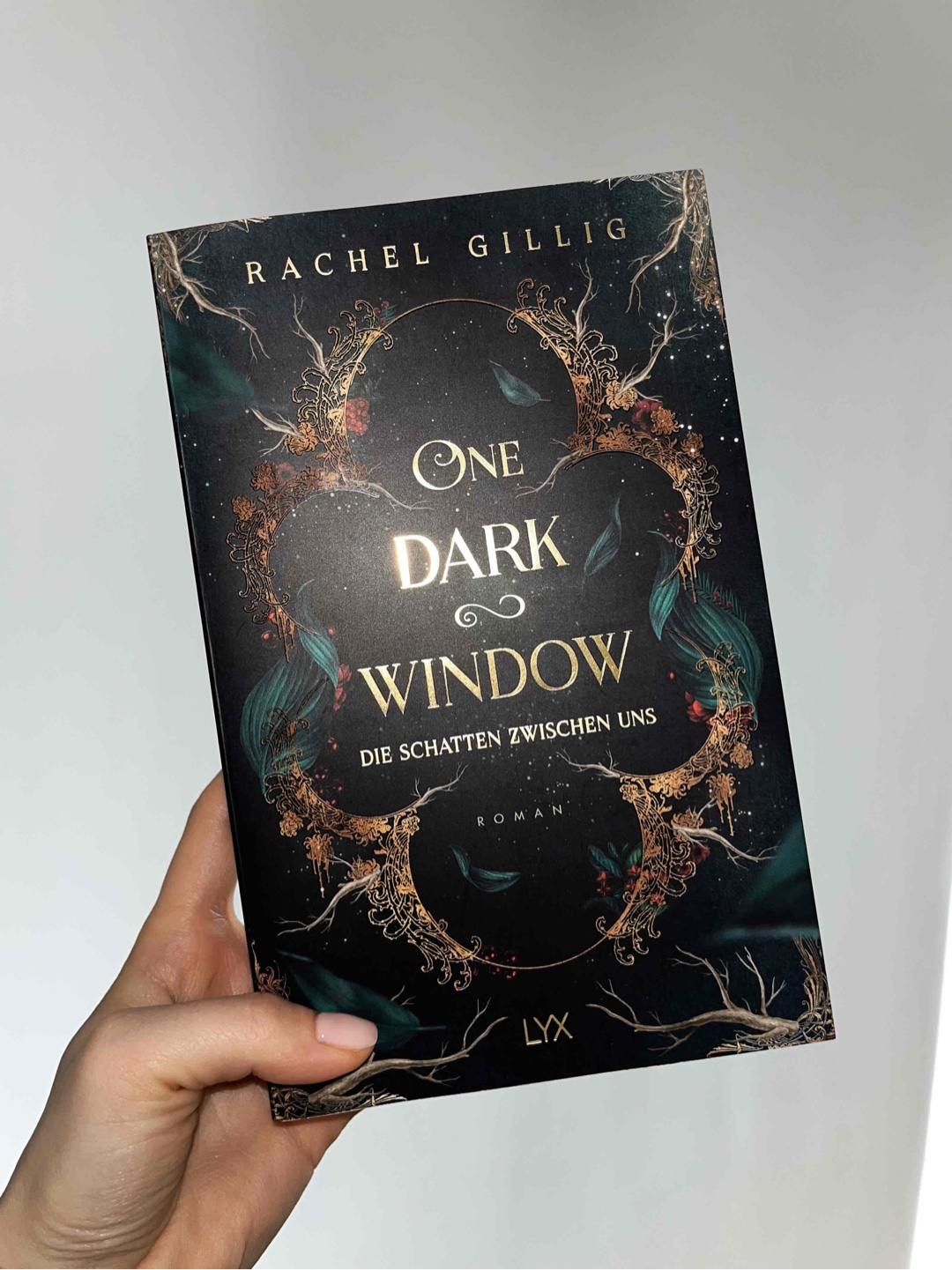 „… und als er mich ansah, kehrte das Leben in seine Augen zurück und ein leichtes Lächeln spielte auf seinen Lippen.“ ❤️🩹