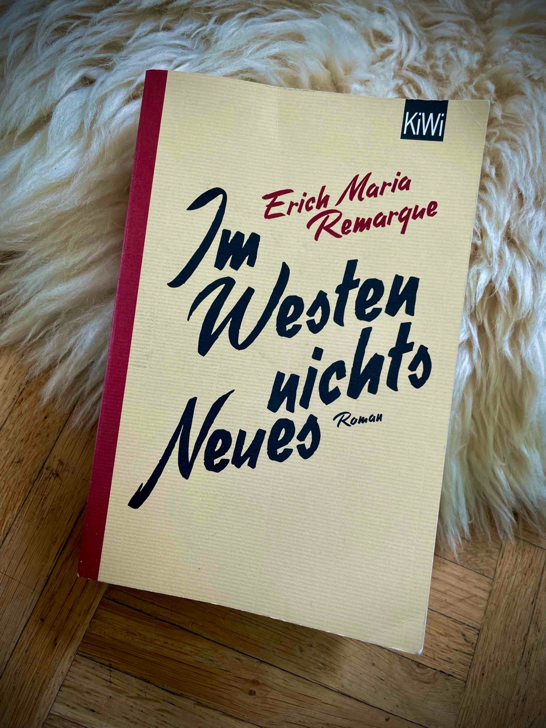 Ein Buch, das erschütternd deutlich macht, wie aus Träumen Überleben wird und aus jungen Menschen gebrochene Seelen.