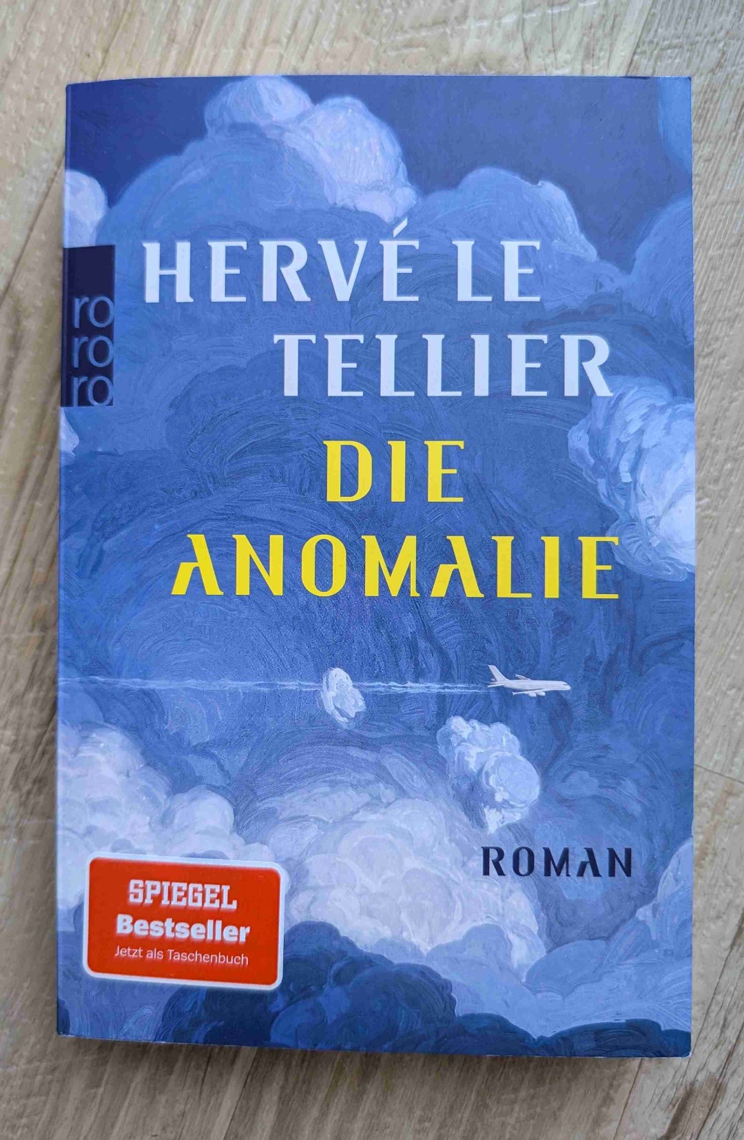 Sci-Fi für Philosophen, war leider nichts für mich. Zu viele Perspektiven und die Schreibweise 😵💫.
Wird direkt aussortiert.