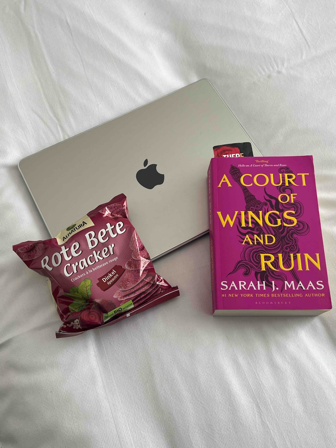 An epic, emotional rollercoaster of love, war, and self-discovery that was absolutely worth every page 🦇⚔️🌟🌌🐦‍🔥